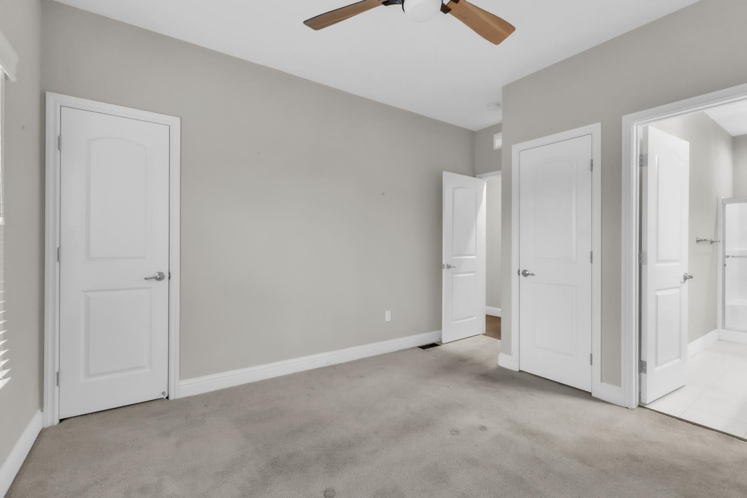 53 Hancock Dr