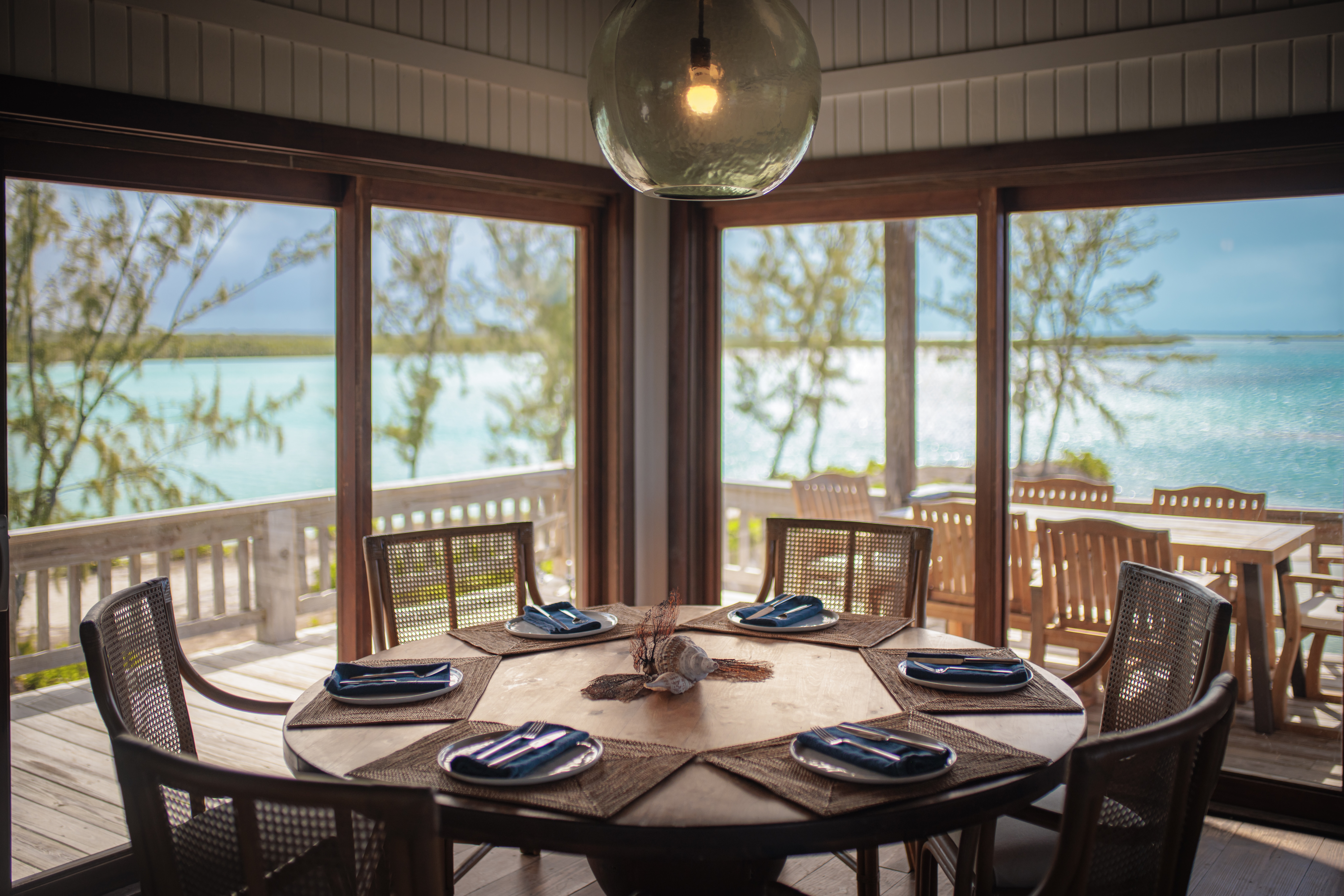 The Lodge, Beachfront