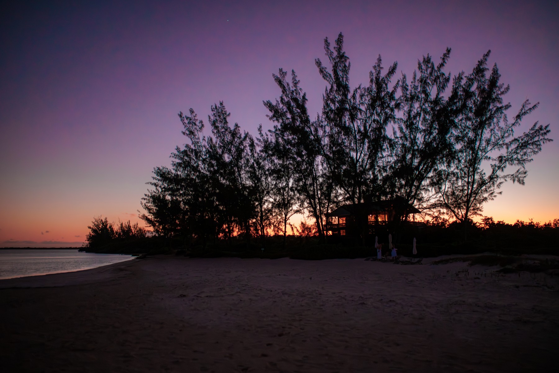 The Lodge, Beachfront