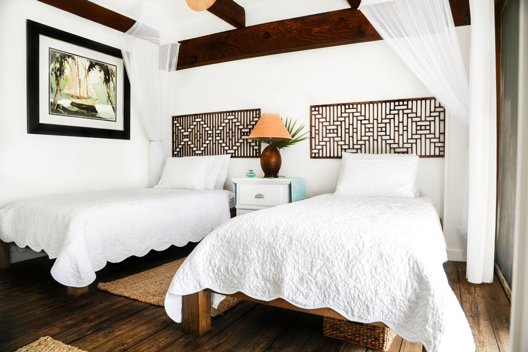 The Lodge, Beachfront