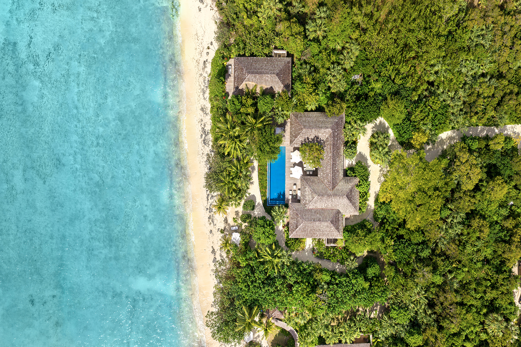 Lucky House, Beachfront