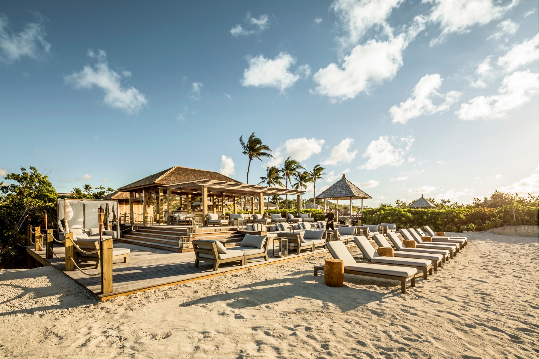 Lucky House, Beachfront