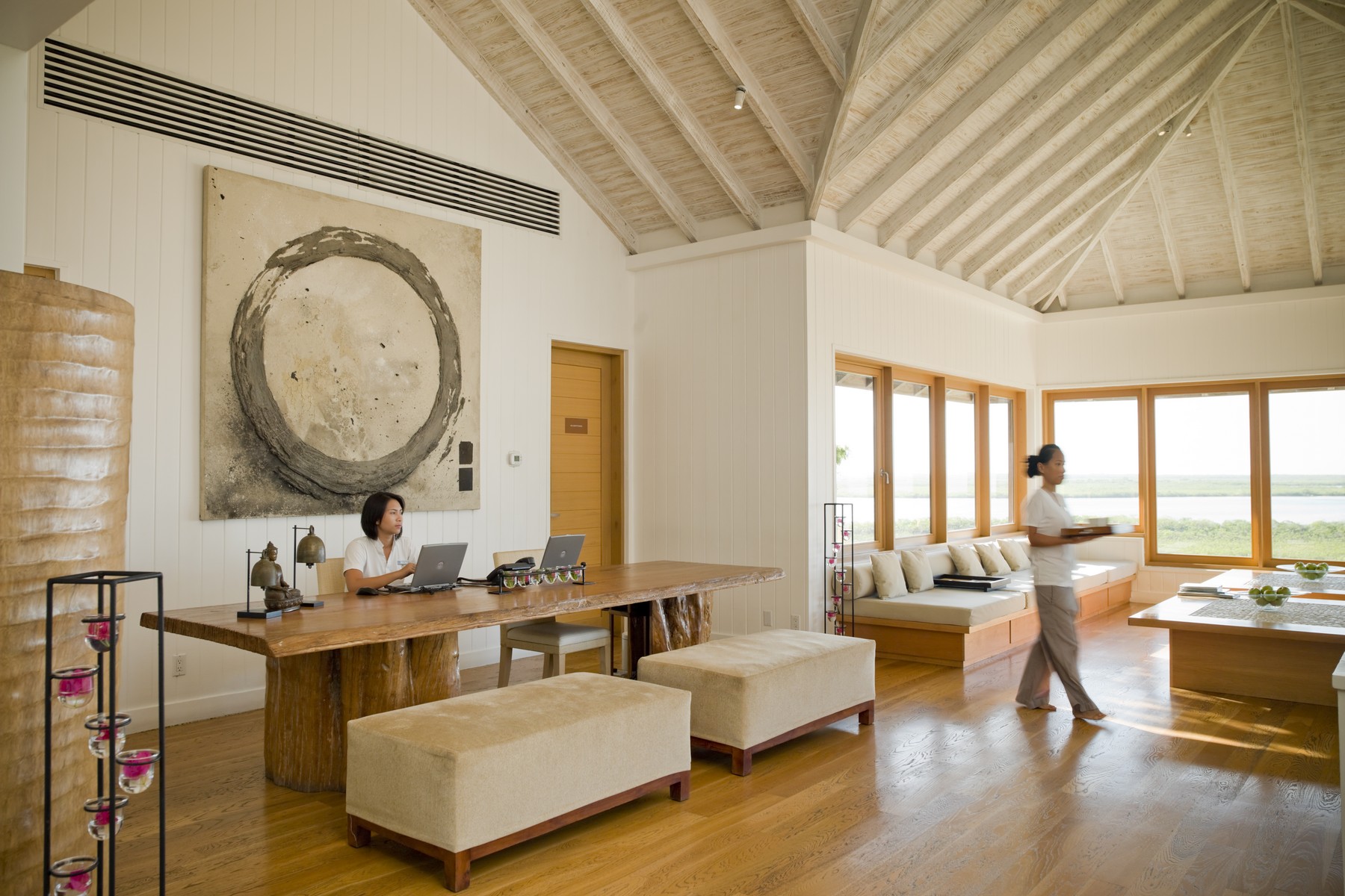 Lucky House, Beachfront