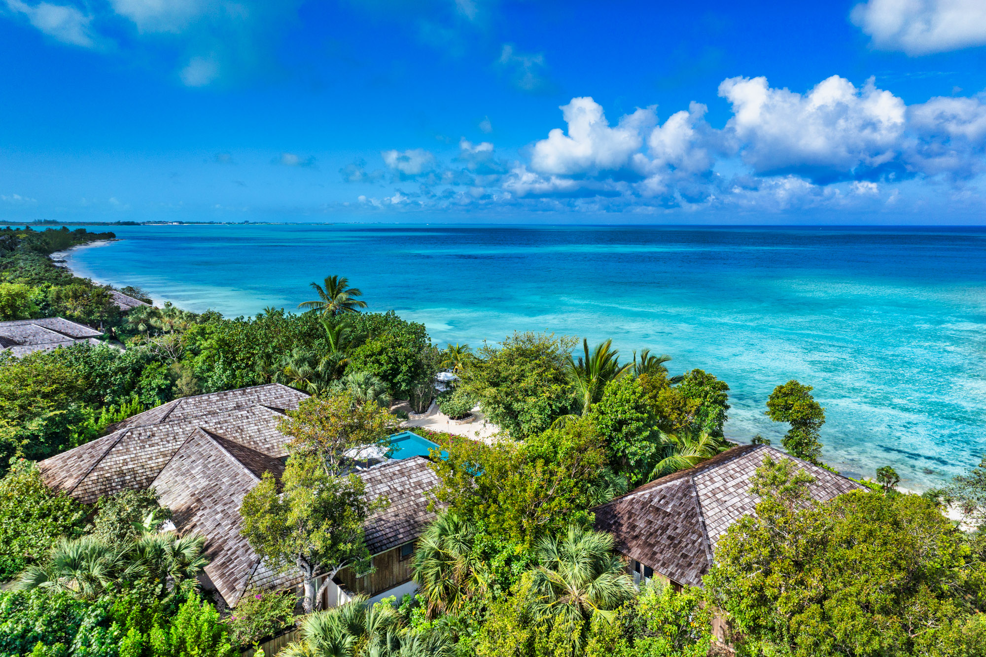 Lucky House, Beachfront