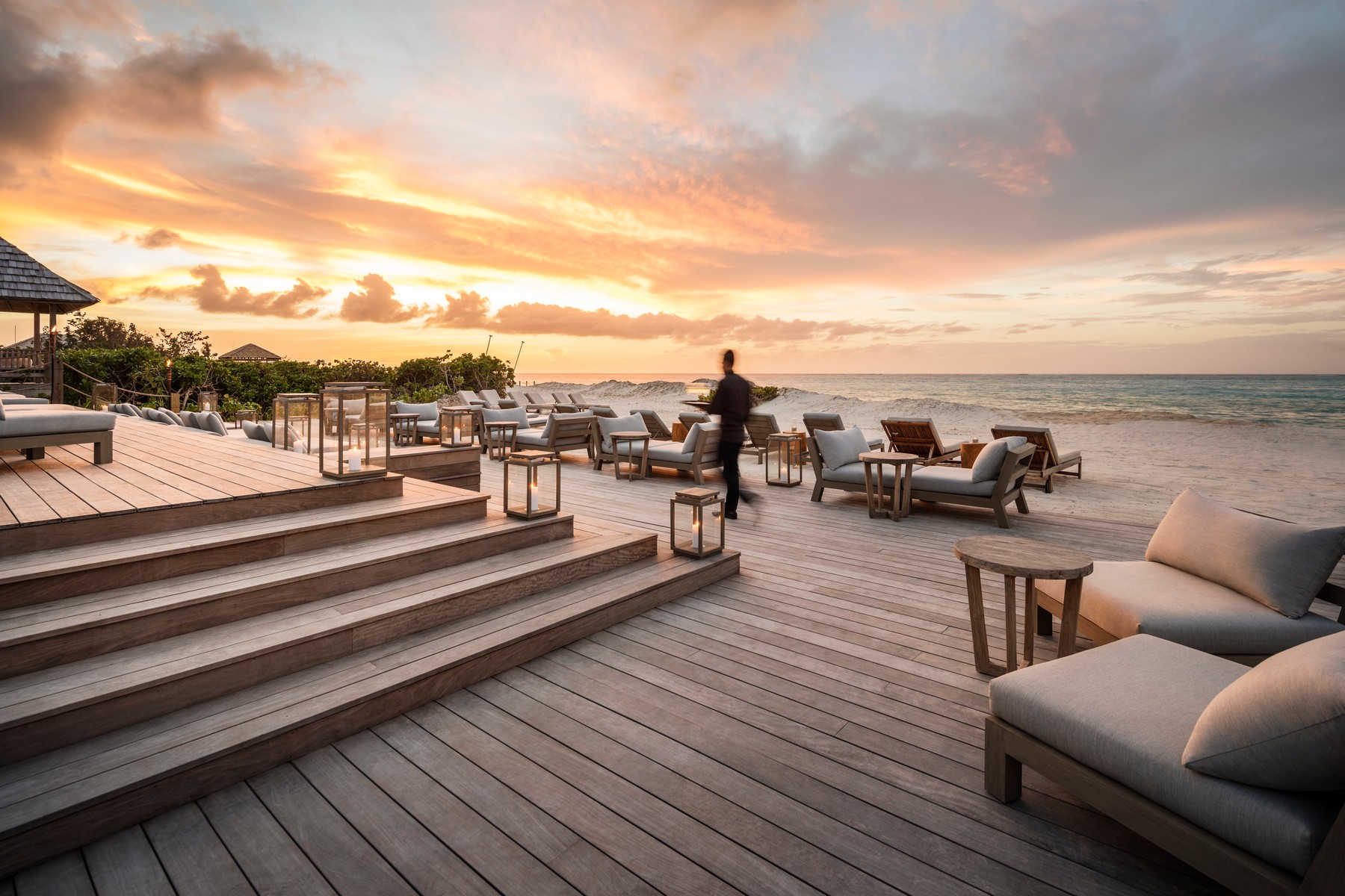 Lucky House, Beachfront