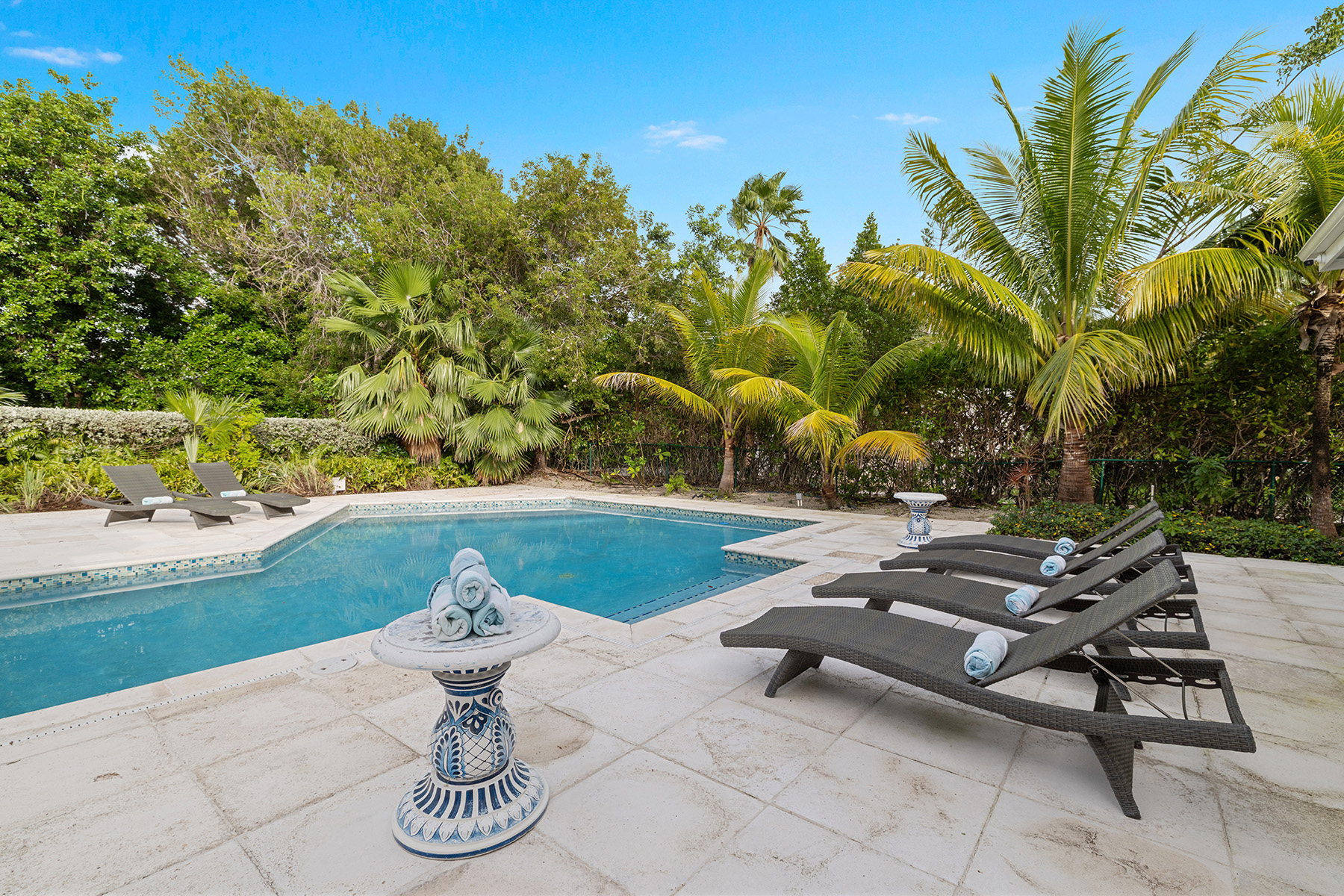 Beach Daze Villa 