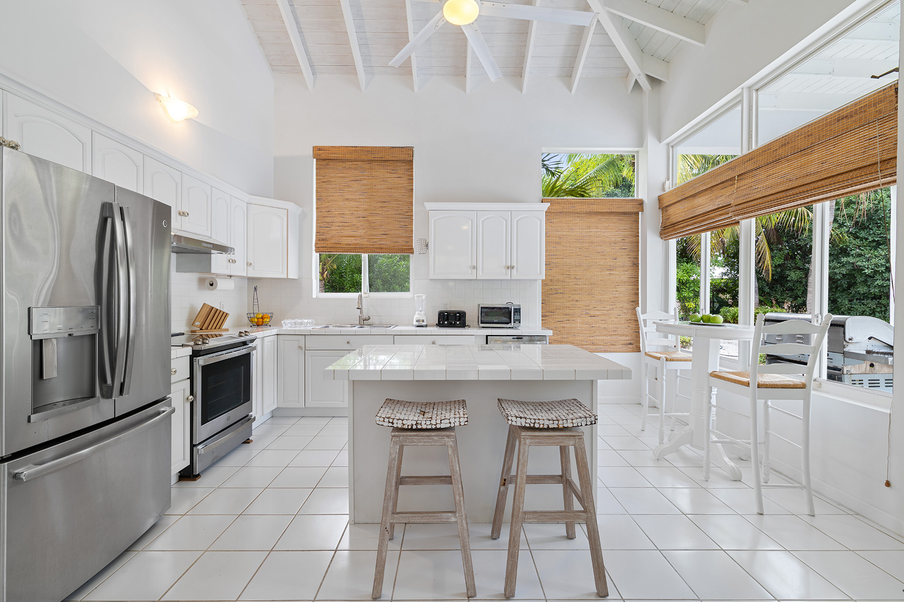 Beach Daze Villa 