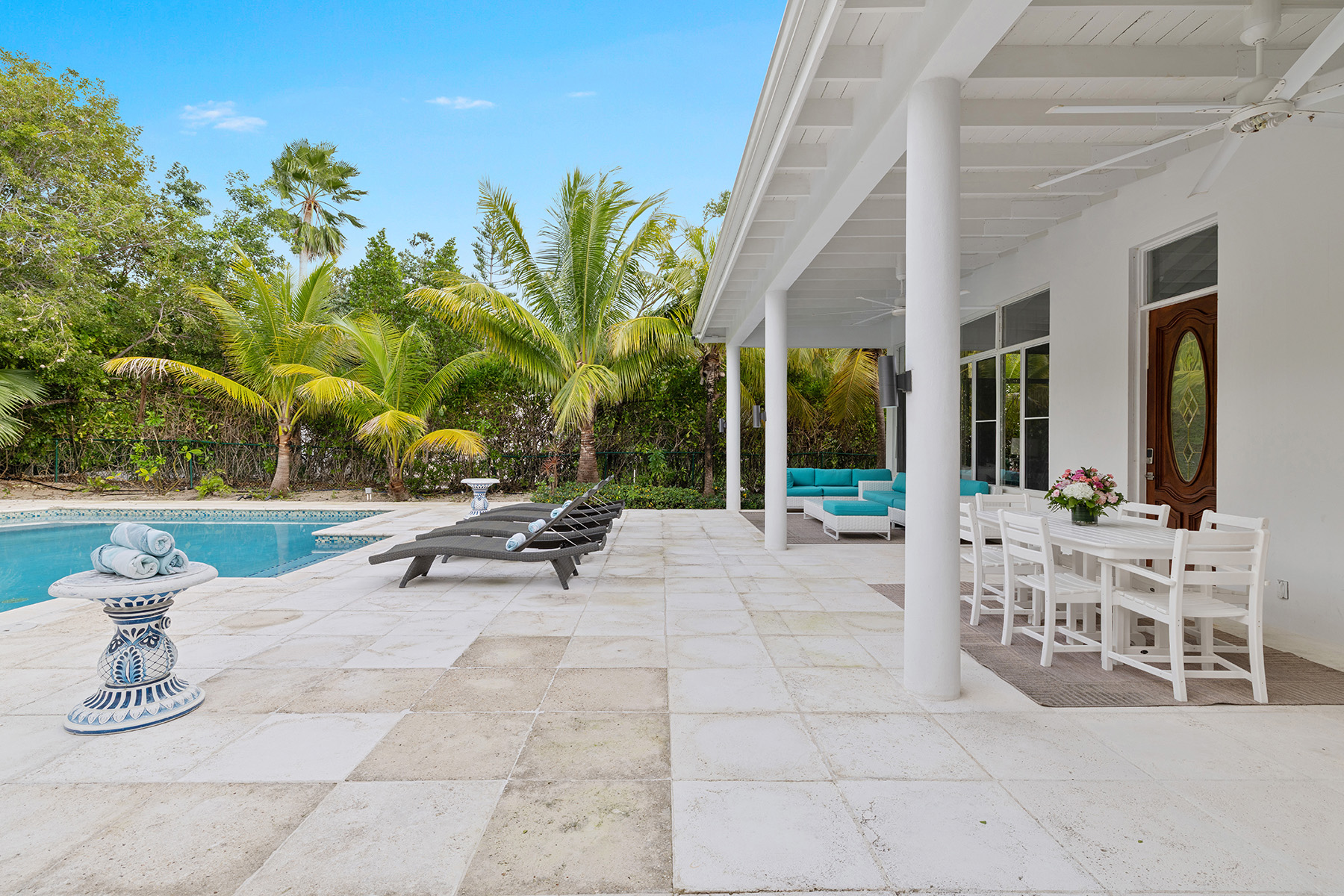 Beach Daze Villa 