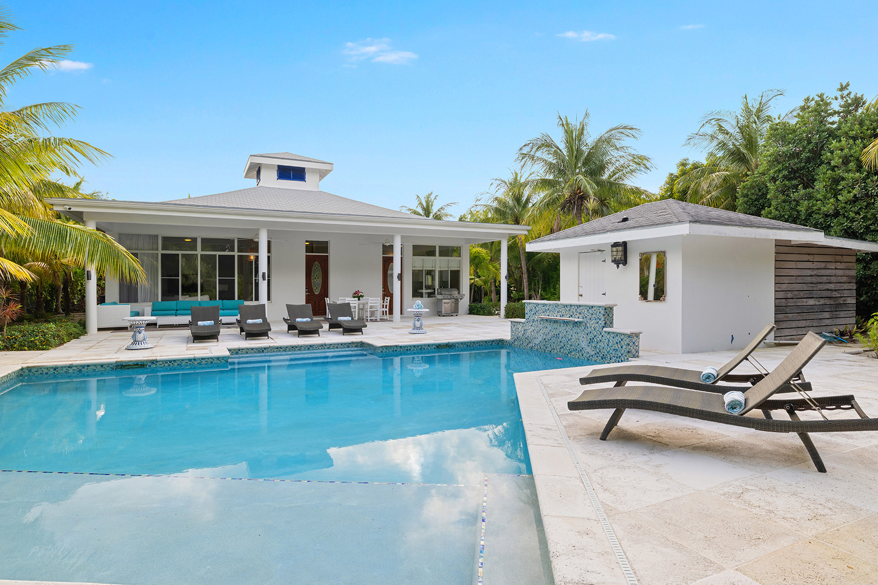 Beach Daze Villa 