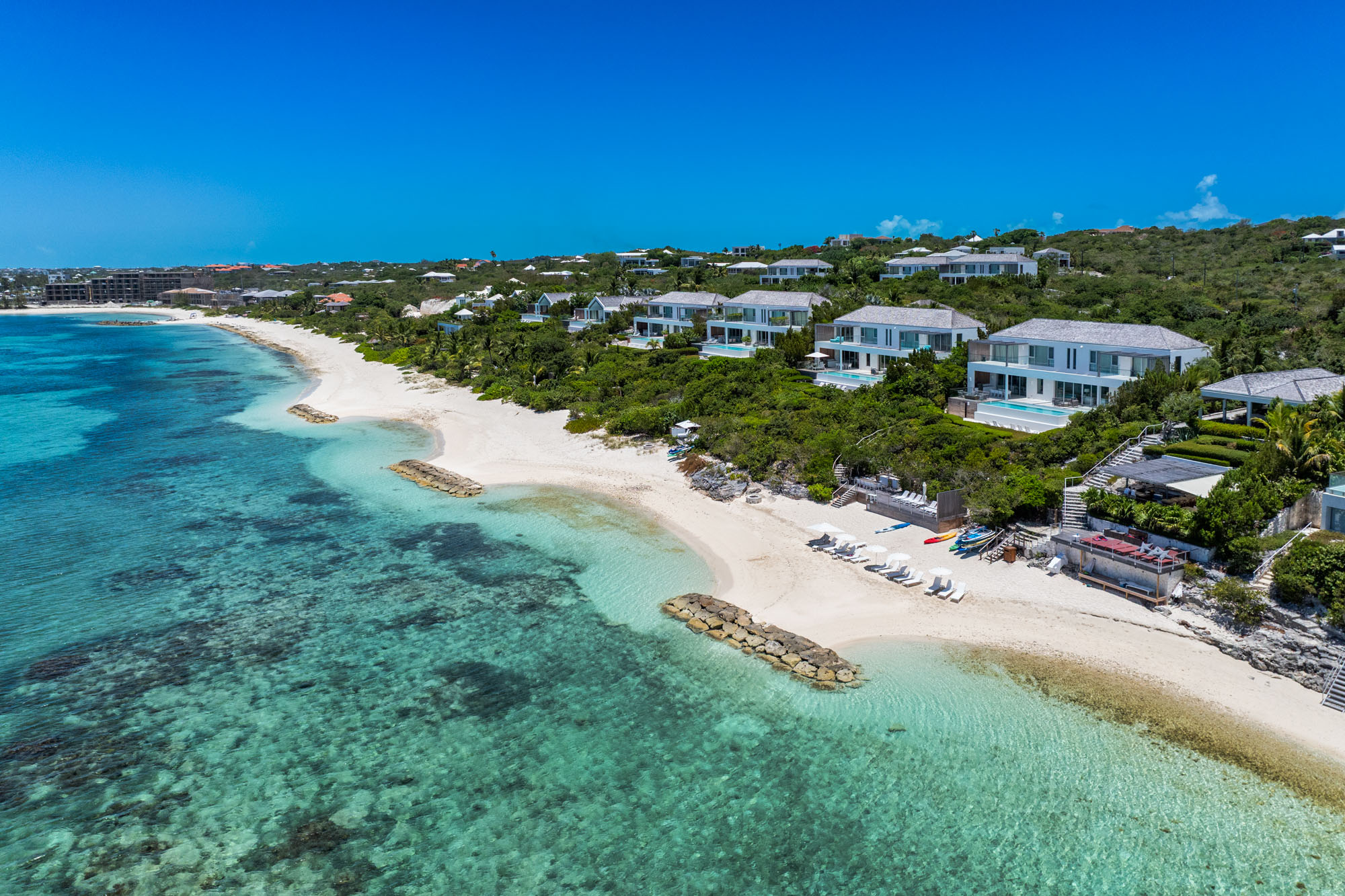 M-House by Beach Enclave Babalua Beachfront