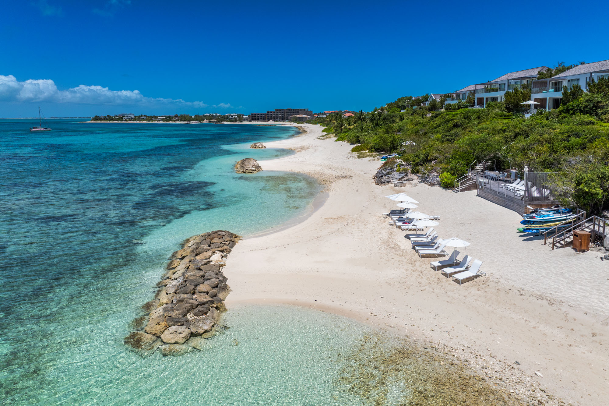 M-House by Beach Enclave Babalua Beachfront