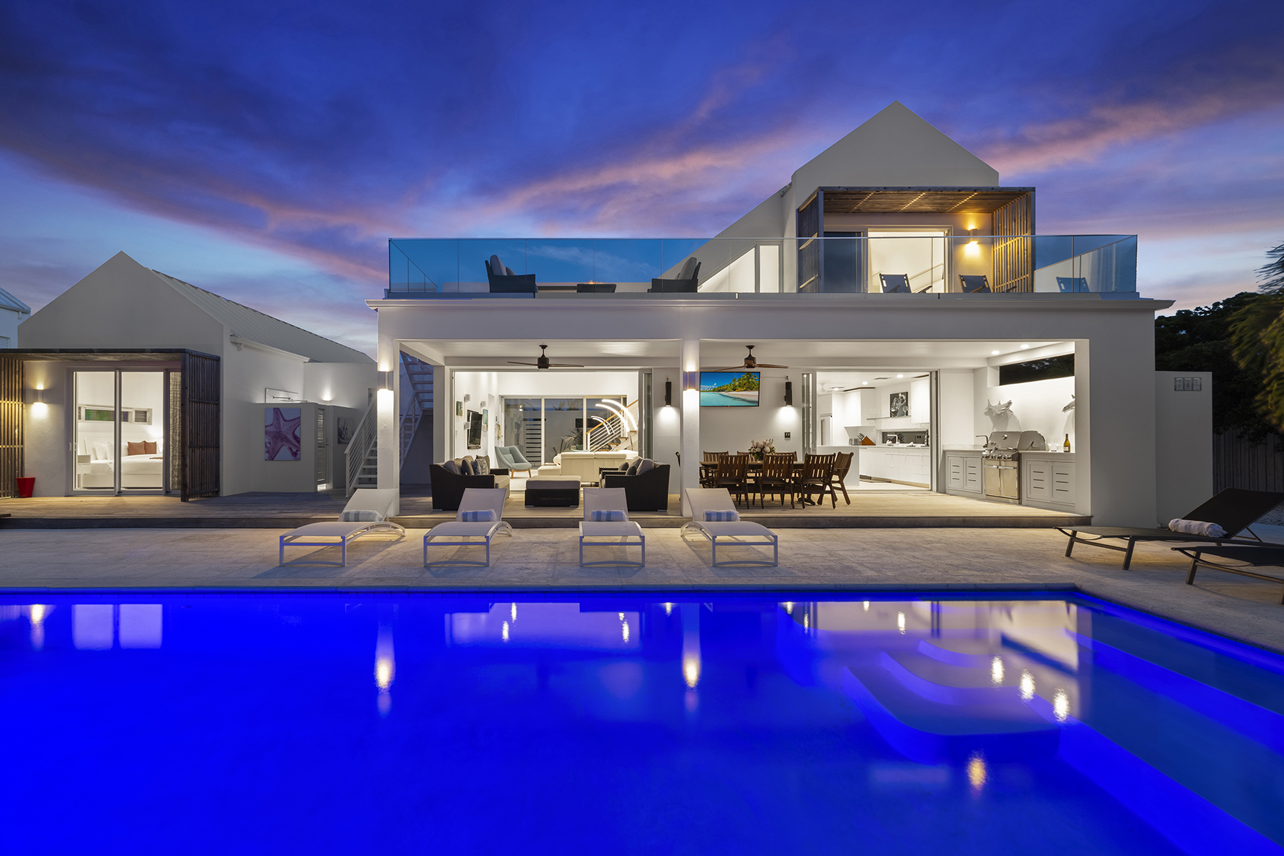 Sunset Beach Villa Unparalleled 21
