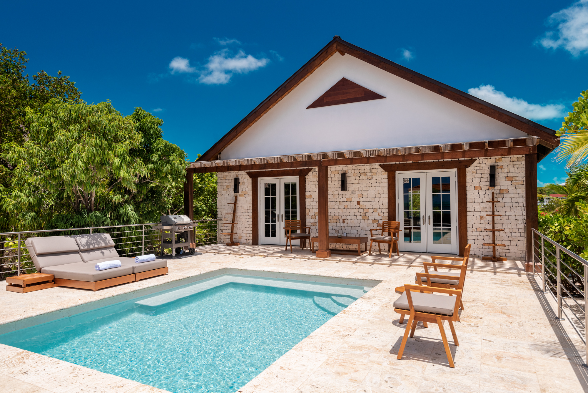 Beachfront 88 Coconut Road