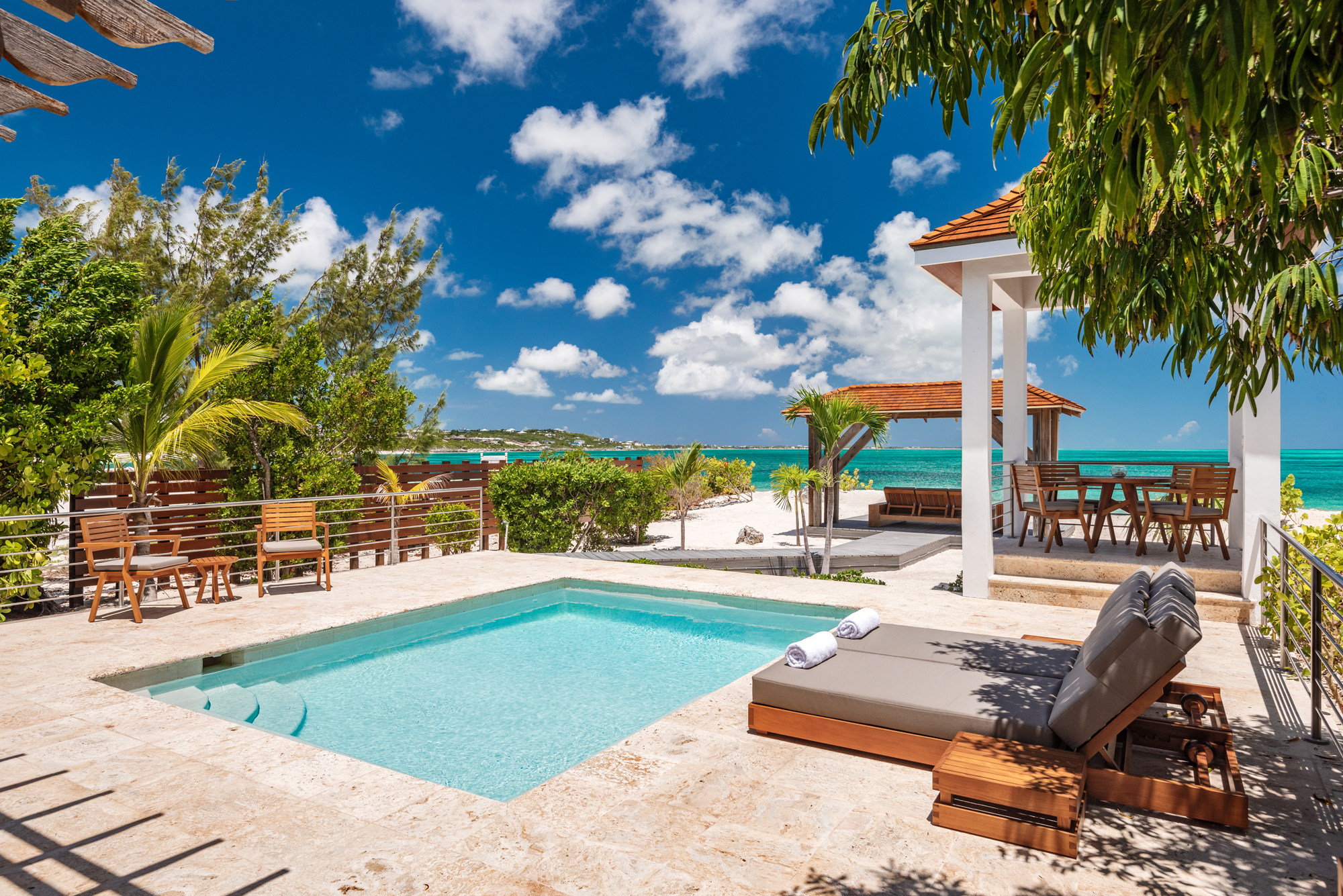 Beachfront 88 Coconut Road