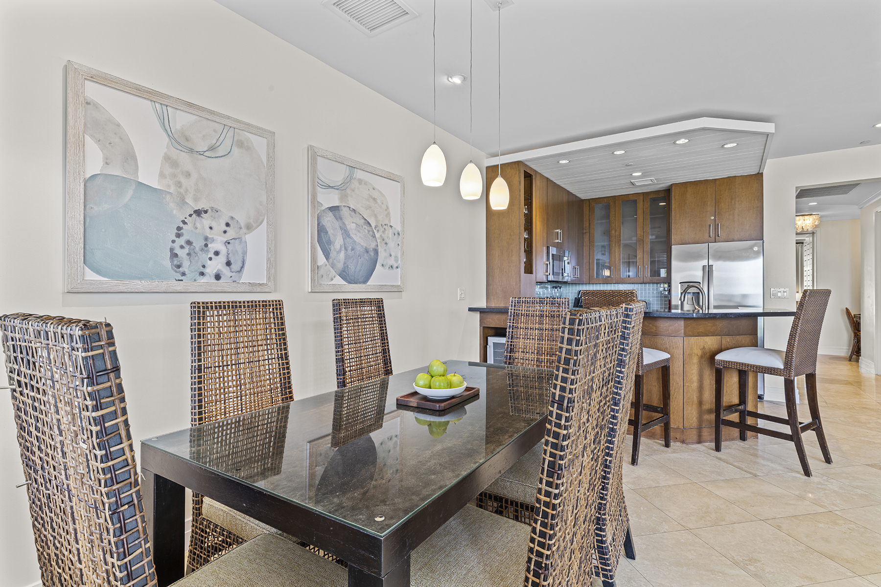 West Bay Club Suite 206