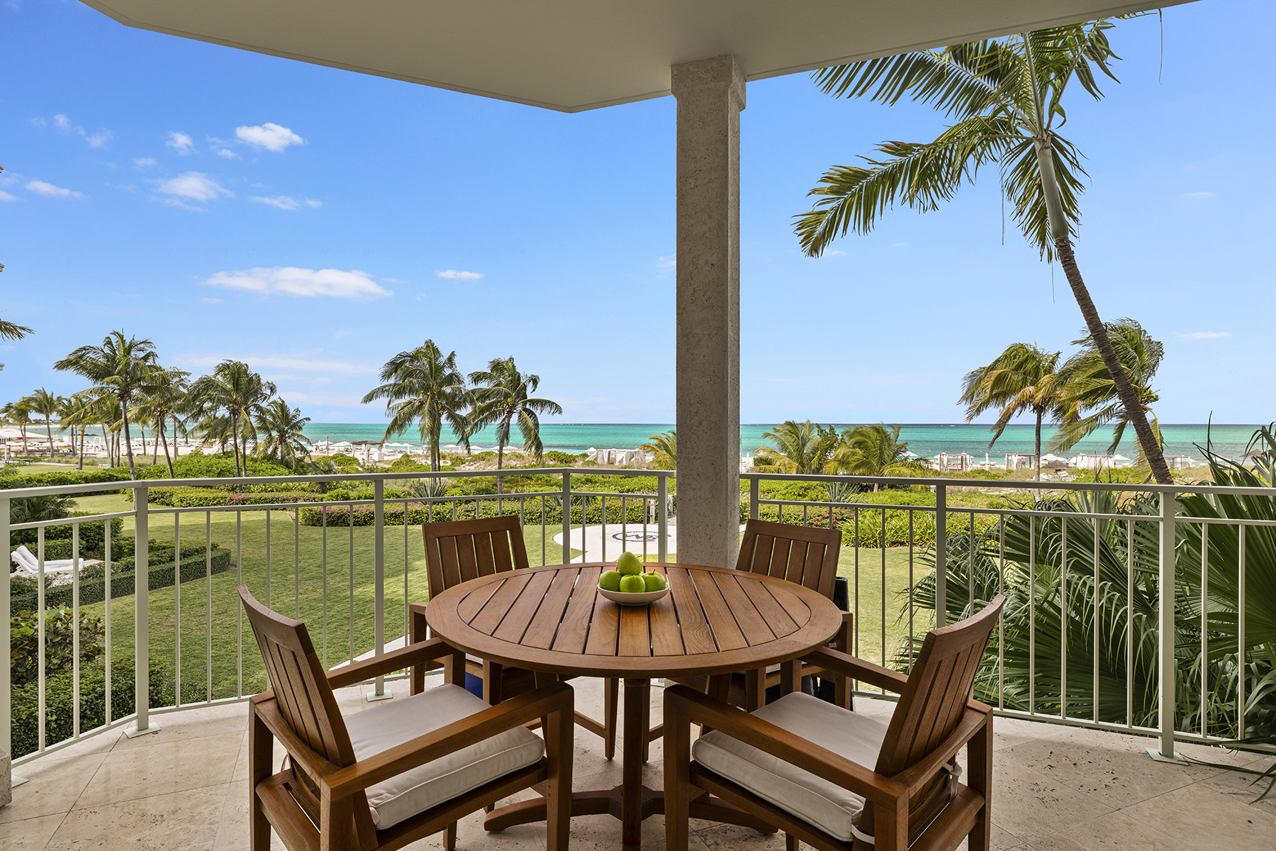West Bay Club Suite 206