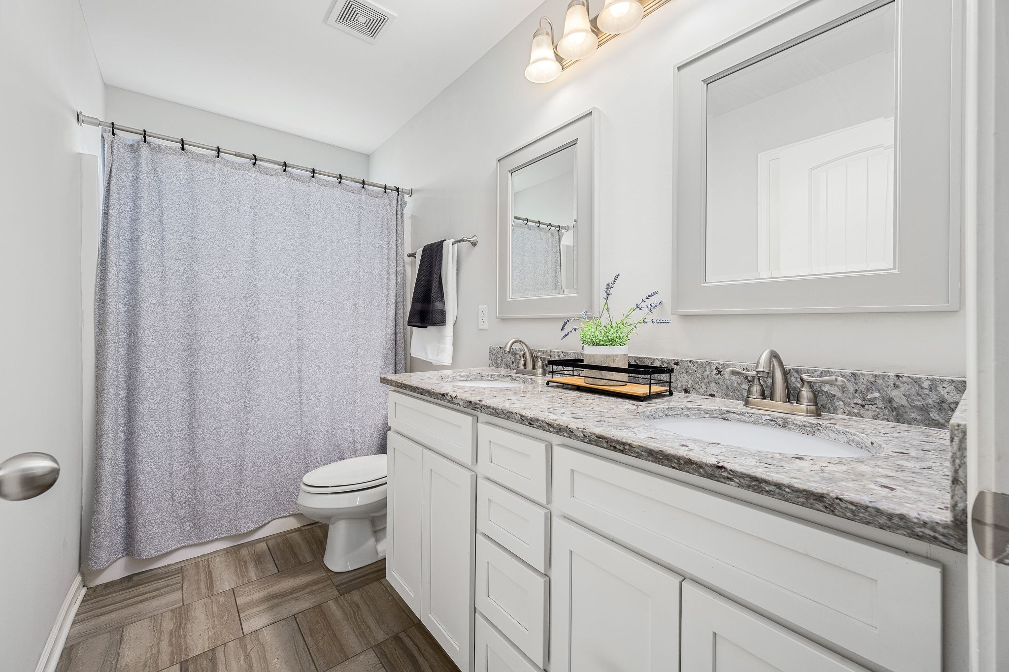 1006 Brinxton Run