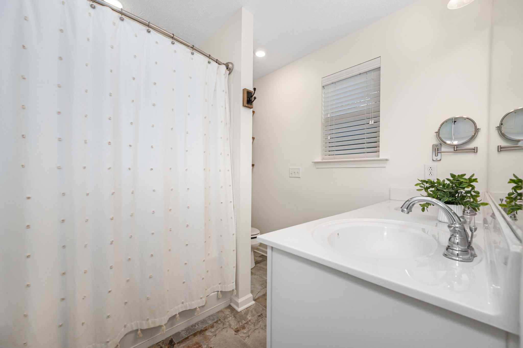 4419 Sunday Silence Way