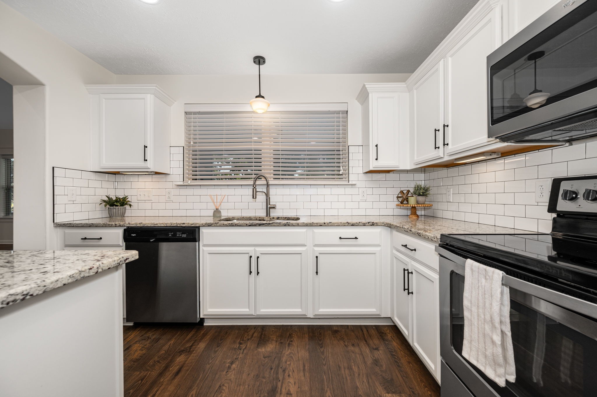 4419 Sunday Silence Way