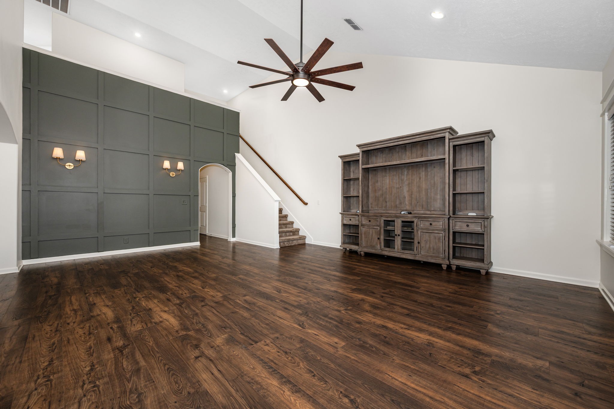 4419 Sunday Silence Way
