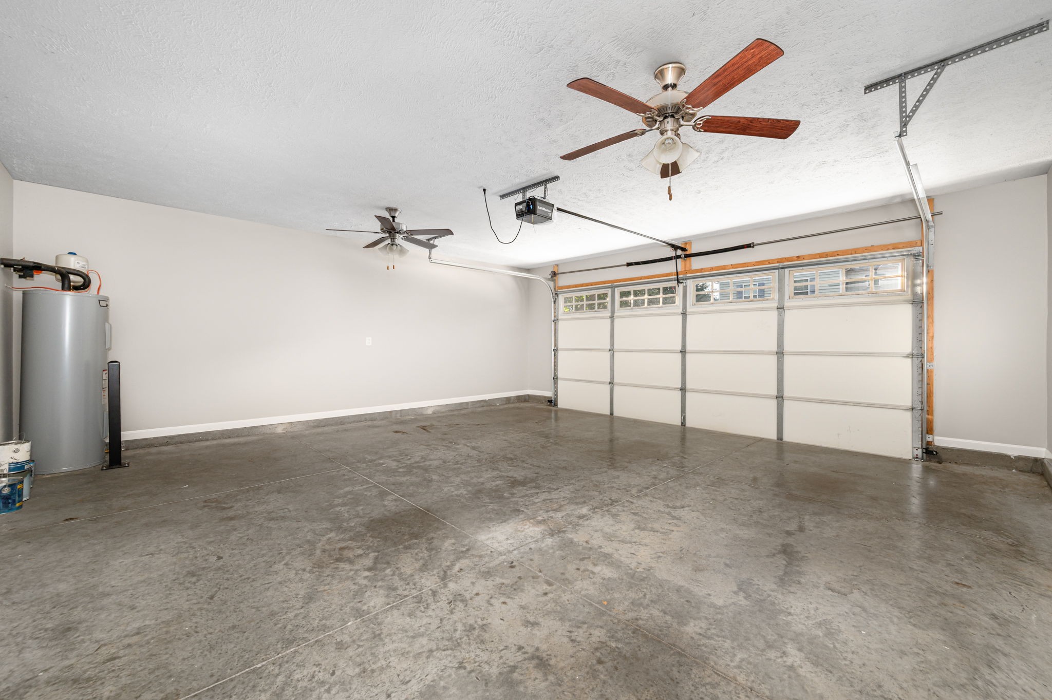 4419 Sunday Silence Way