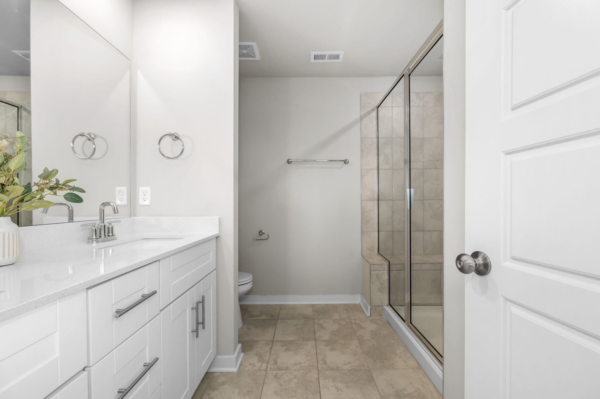 551 Swanholme Dr