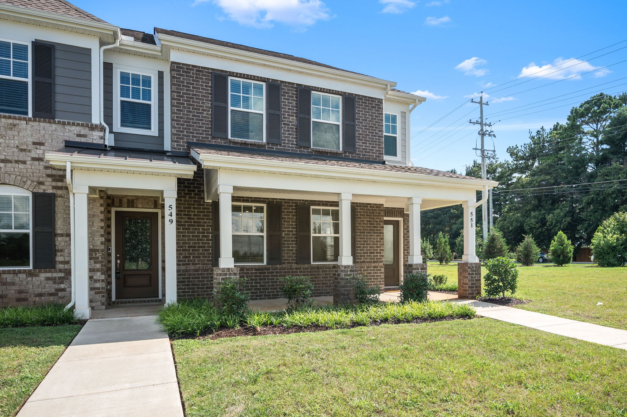 551 Swanholme Dr