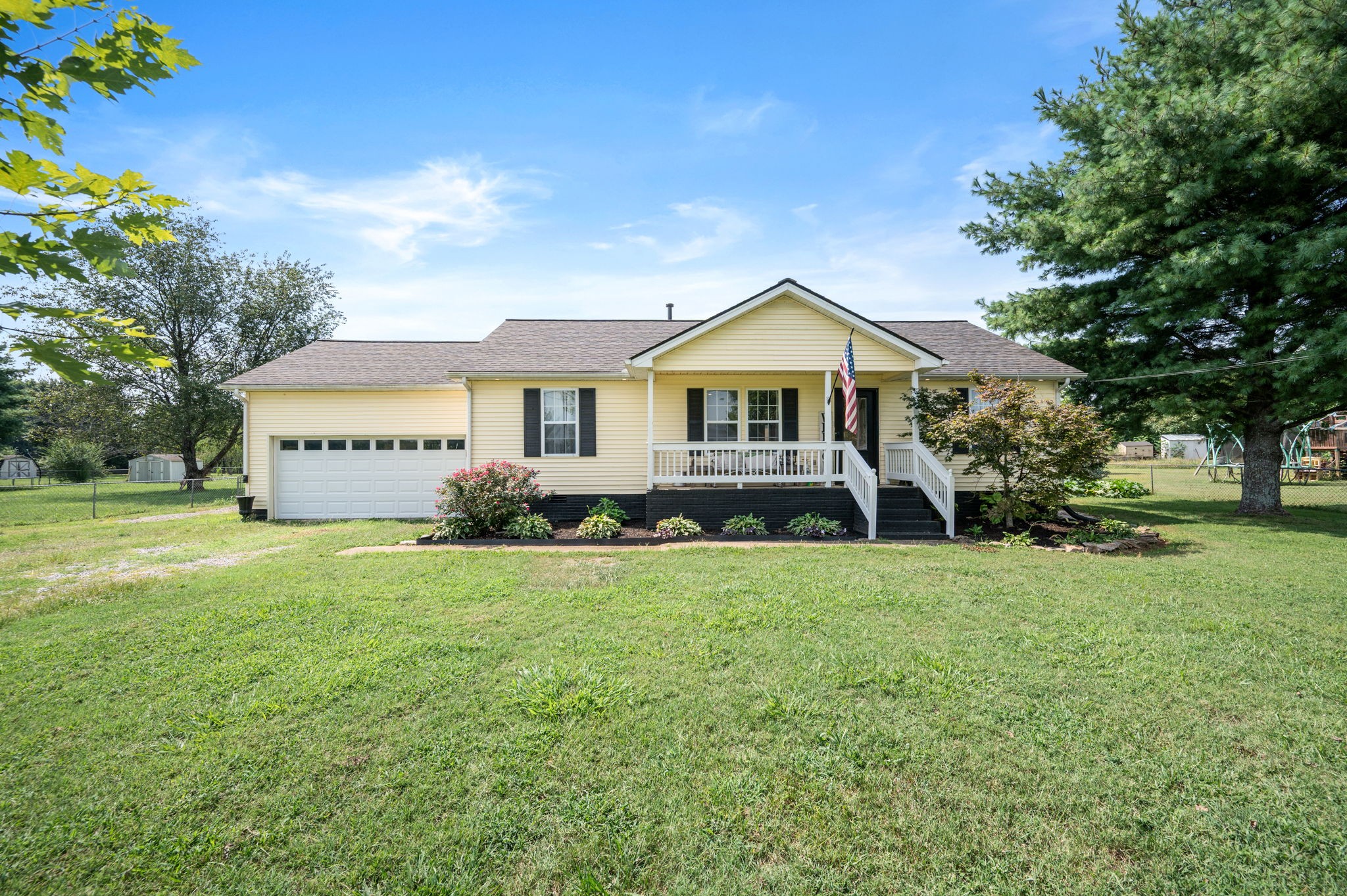 1821 Thompson Rd