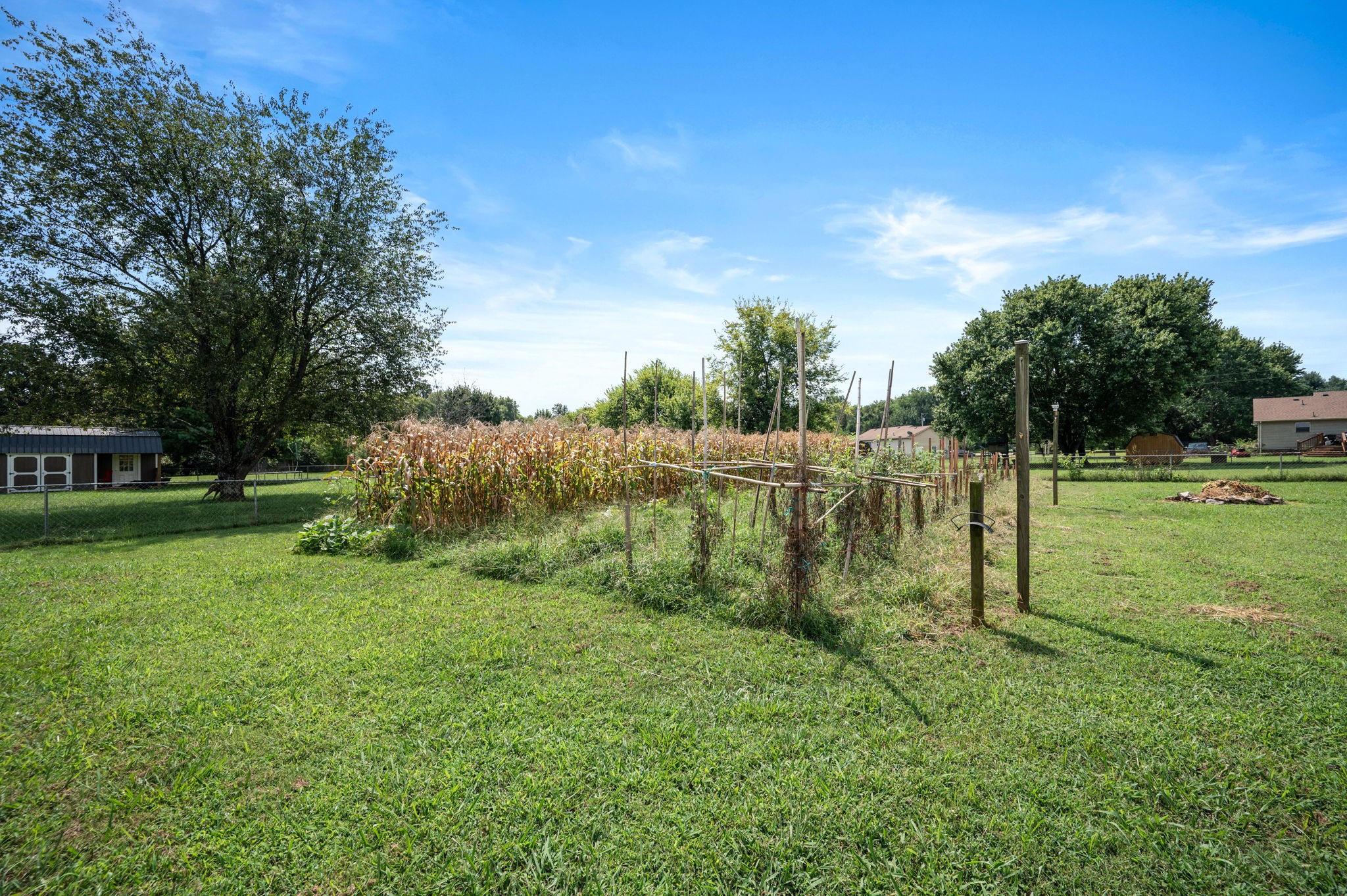 1821 Thompson Rd
