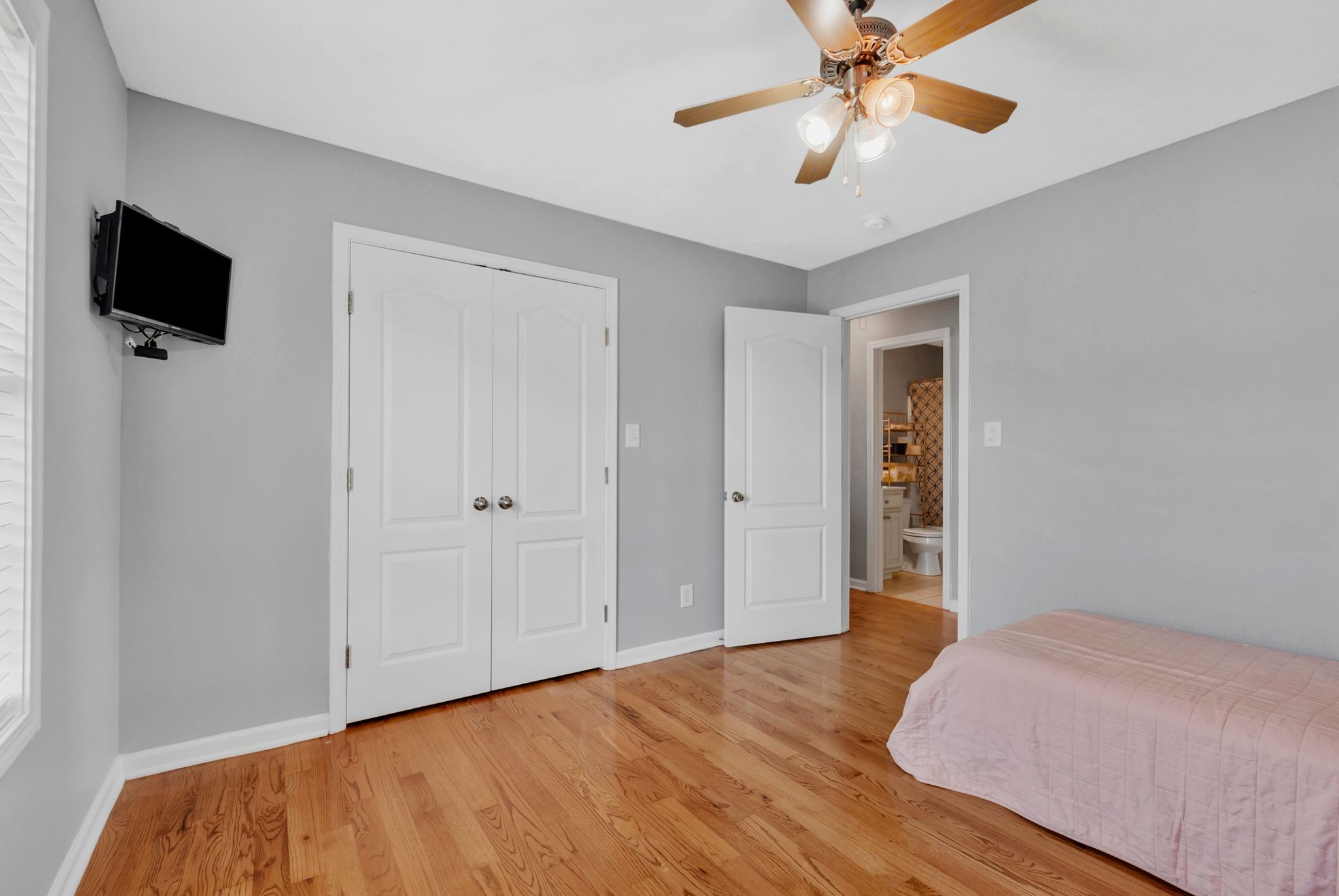 121 Talladega Way