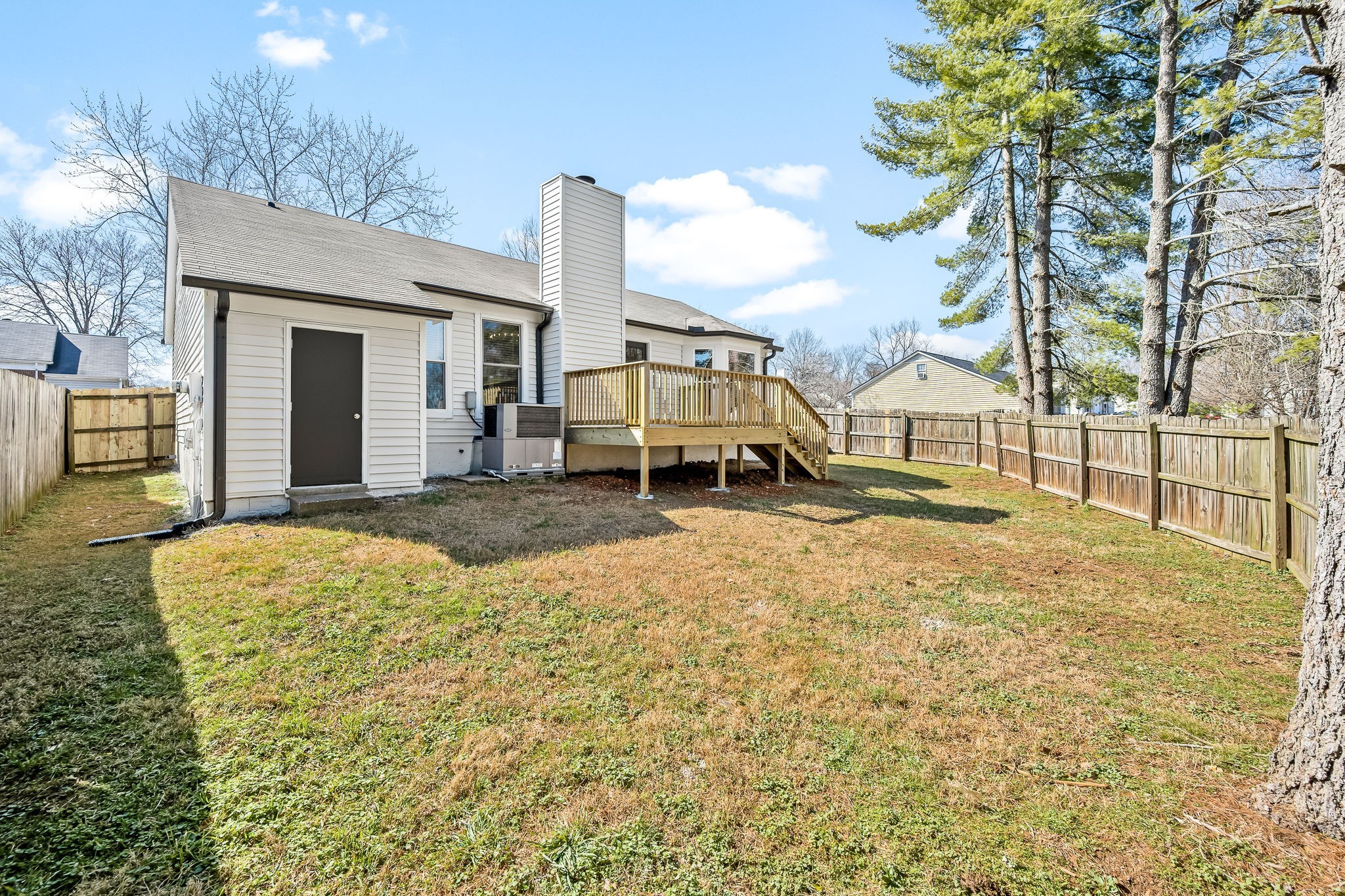 1977 Timberline Way