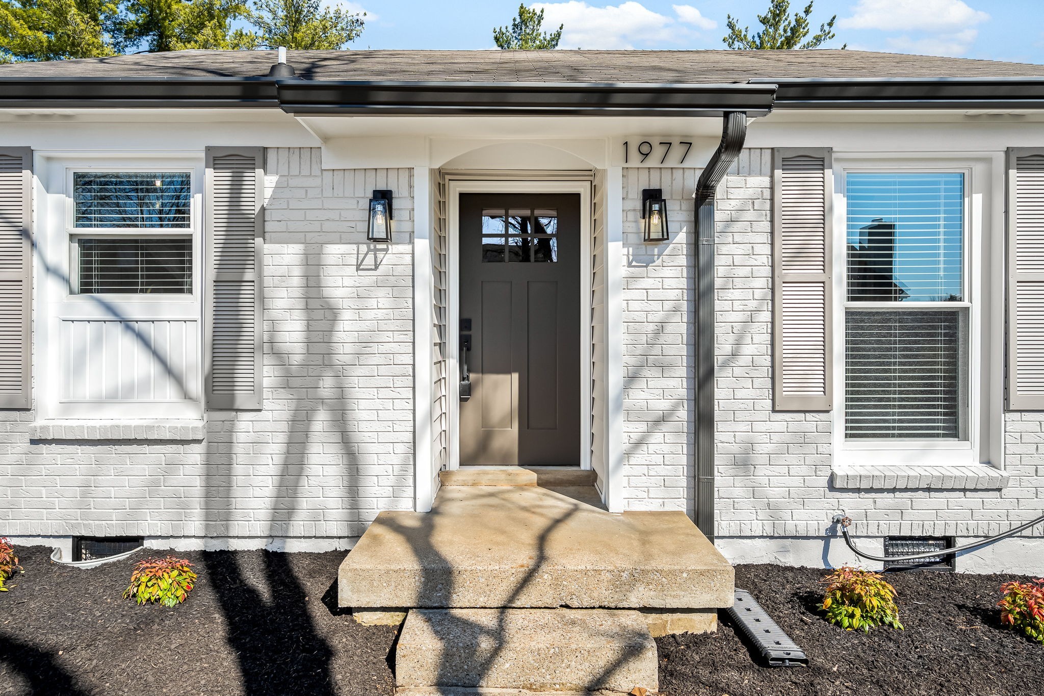 1977 Timberline Way