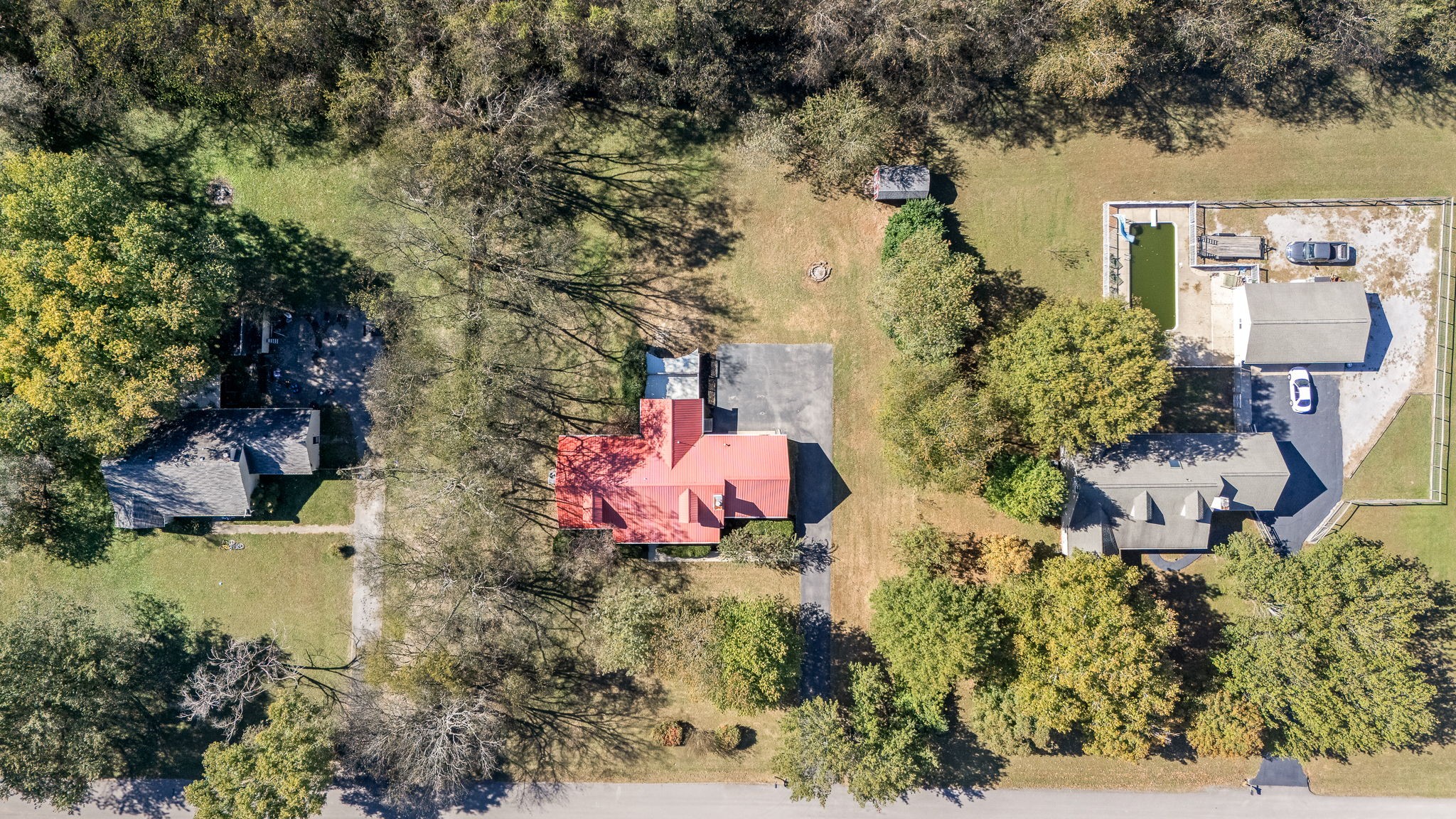 1427 Trotters Ln