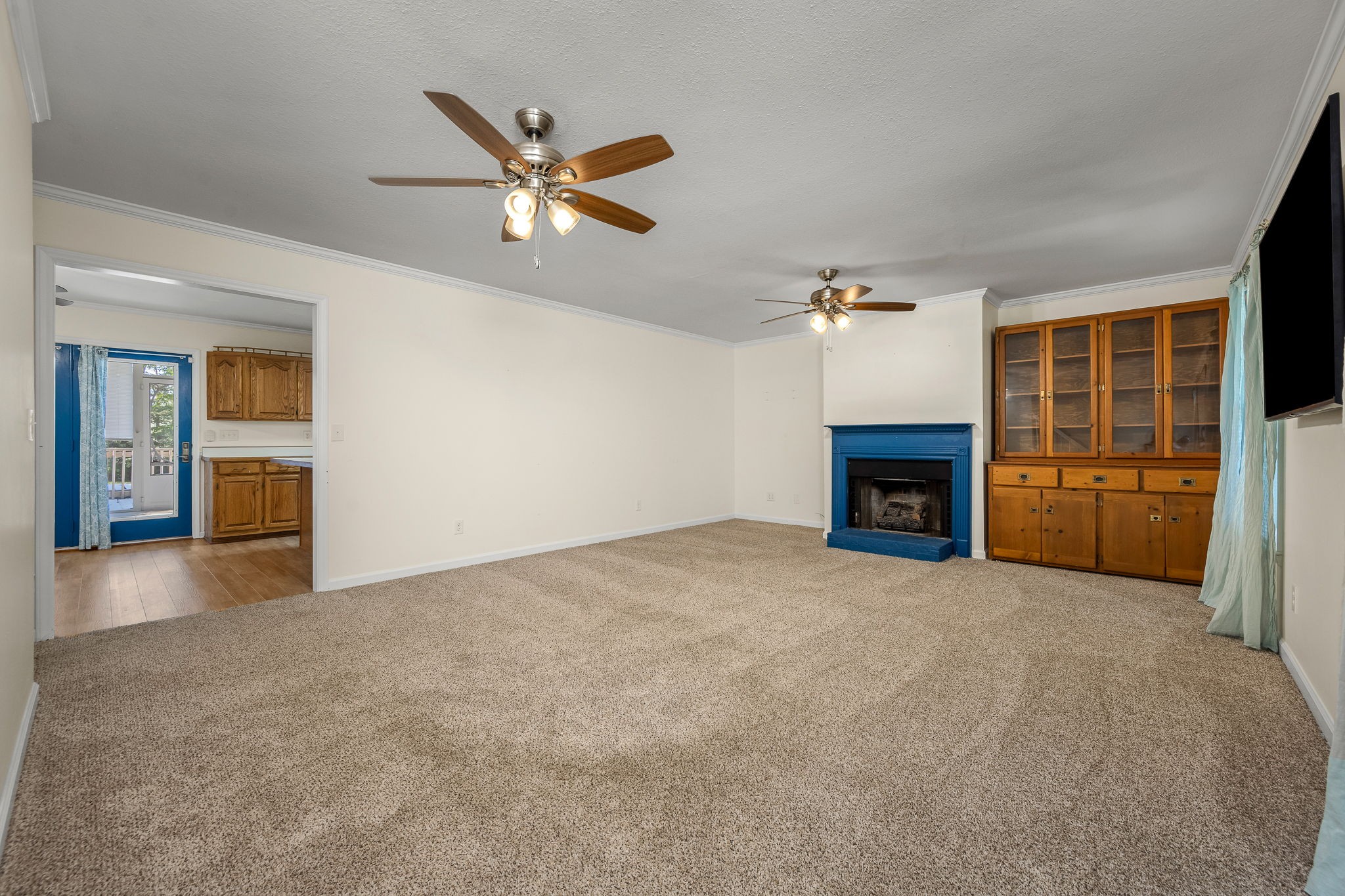 1427 Trotters Ln