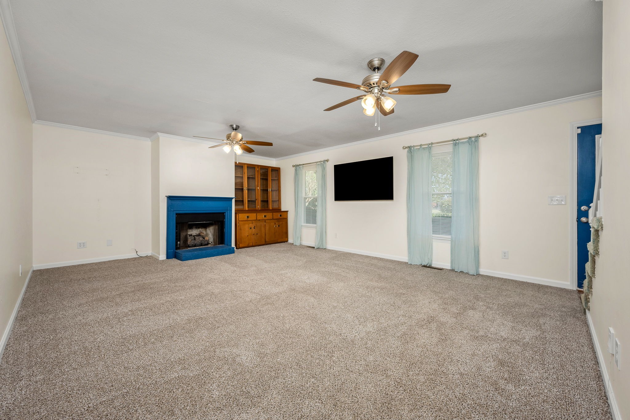1427 Trotters Ln