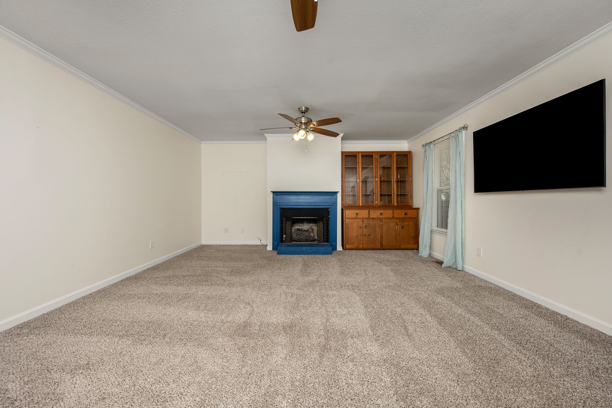 1427 Trotters Ln