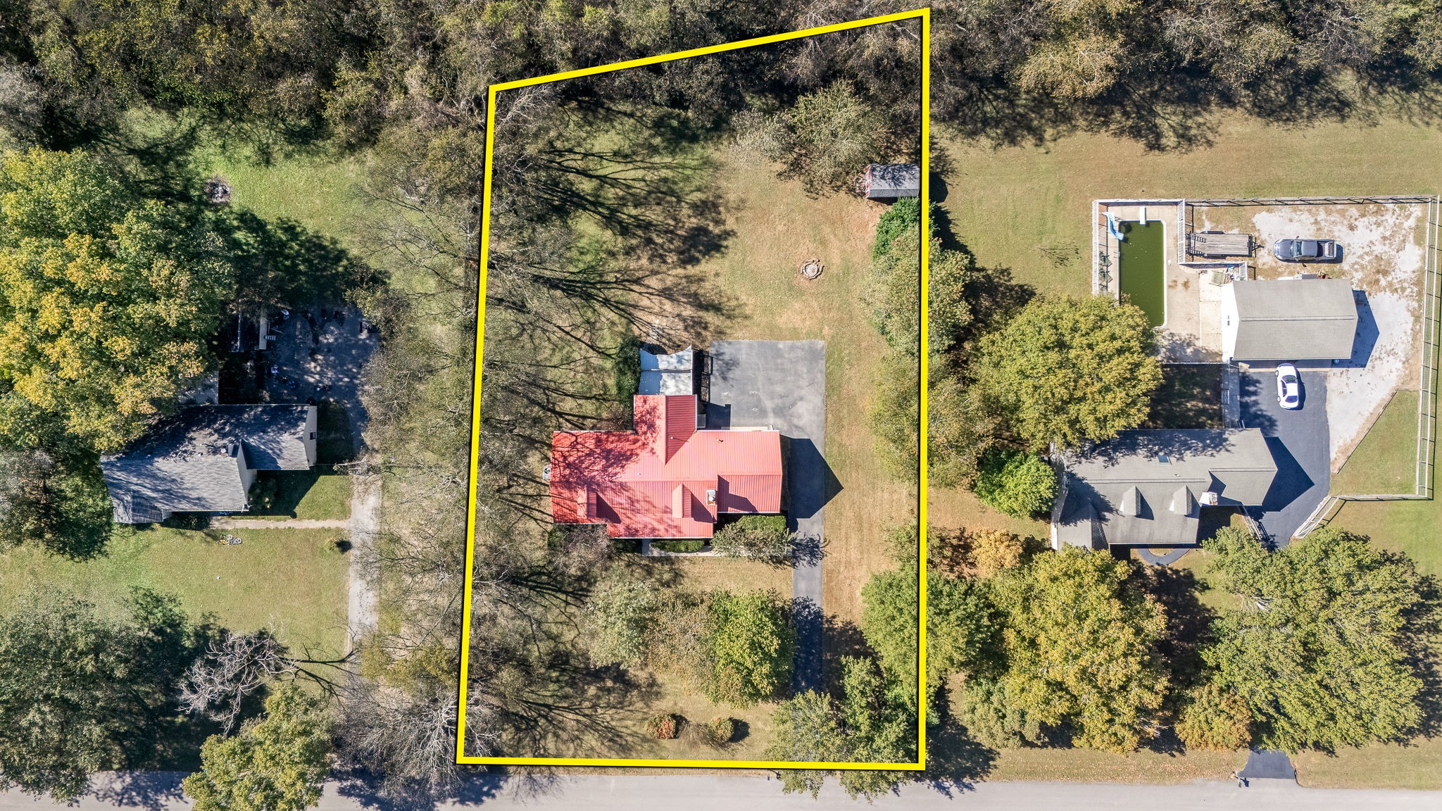 1427 Trotters Ln