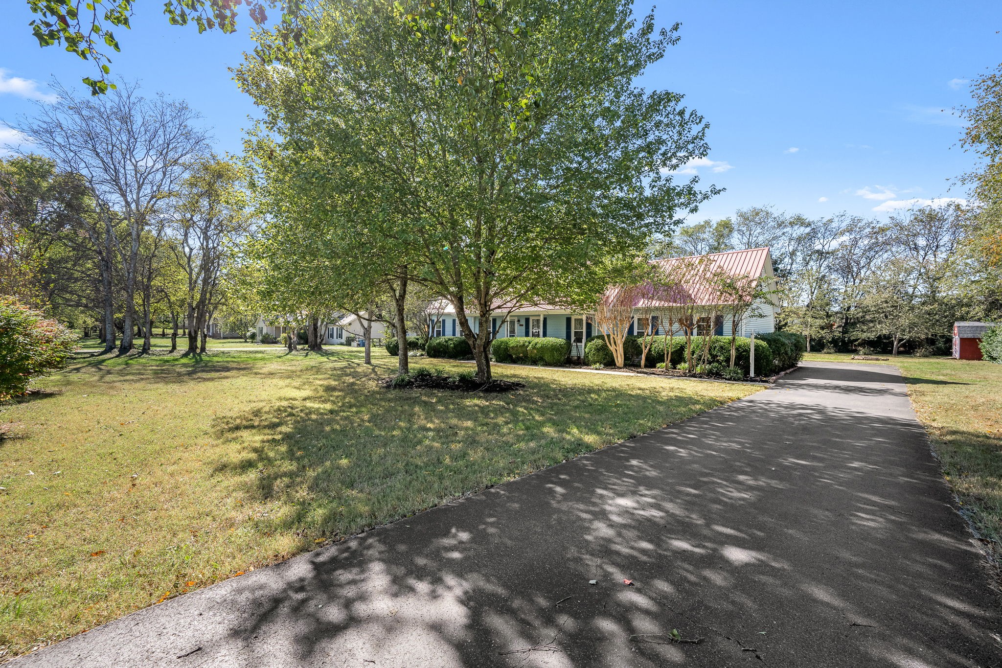 1427 Trotters Ln