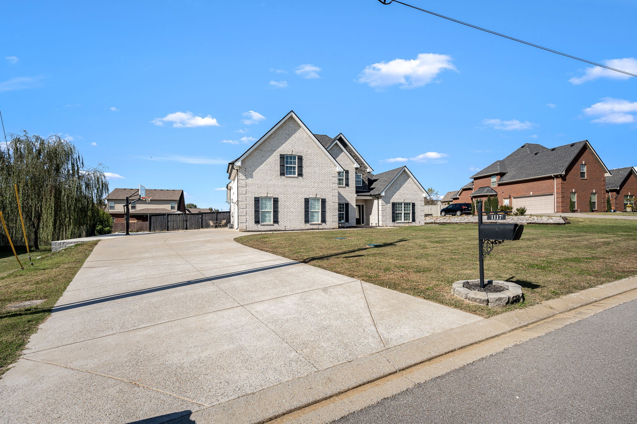 1117 Spring Creek Dr
