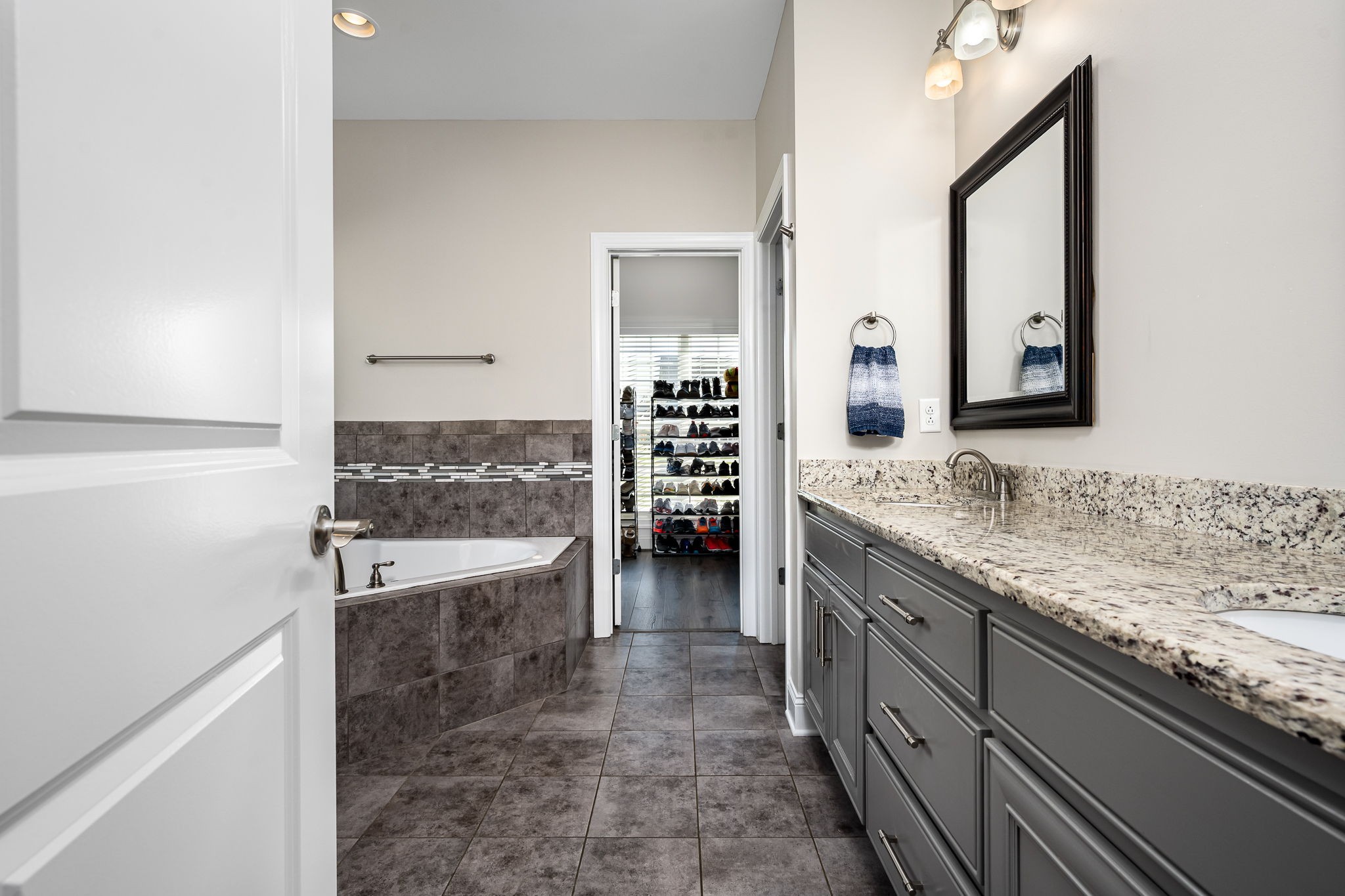 1117 Spring Creek Dr