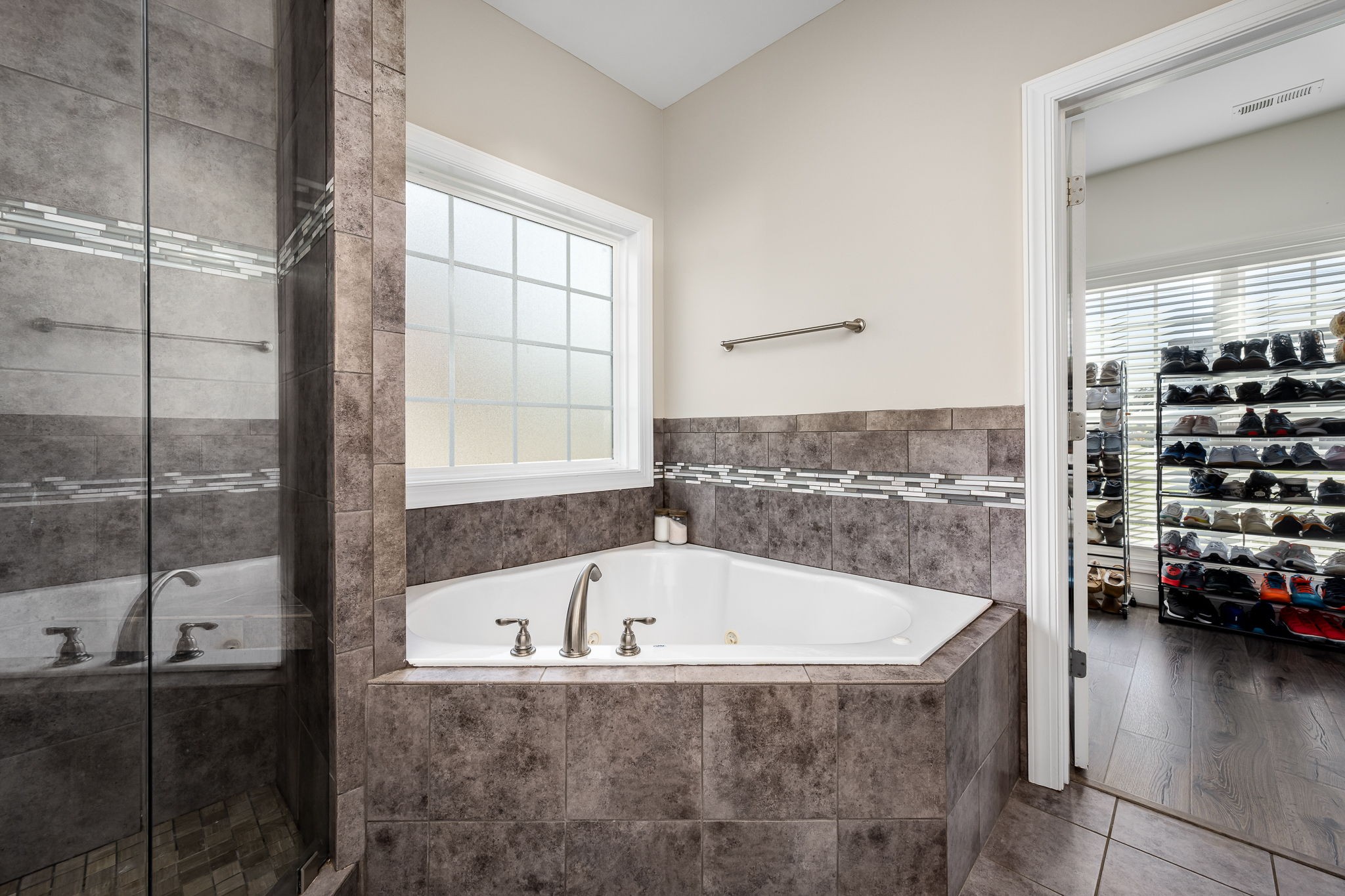 1117 Spring Creek Dr