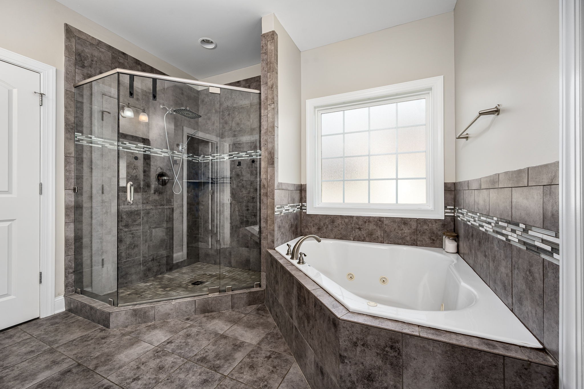 1117 Spring Creek Dr