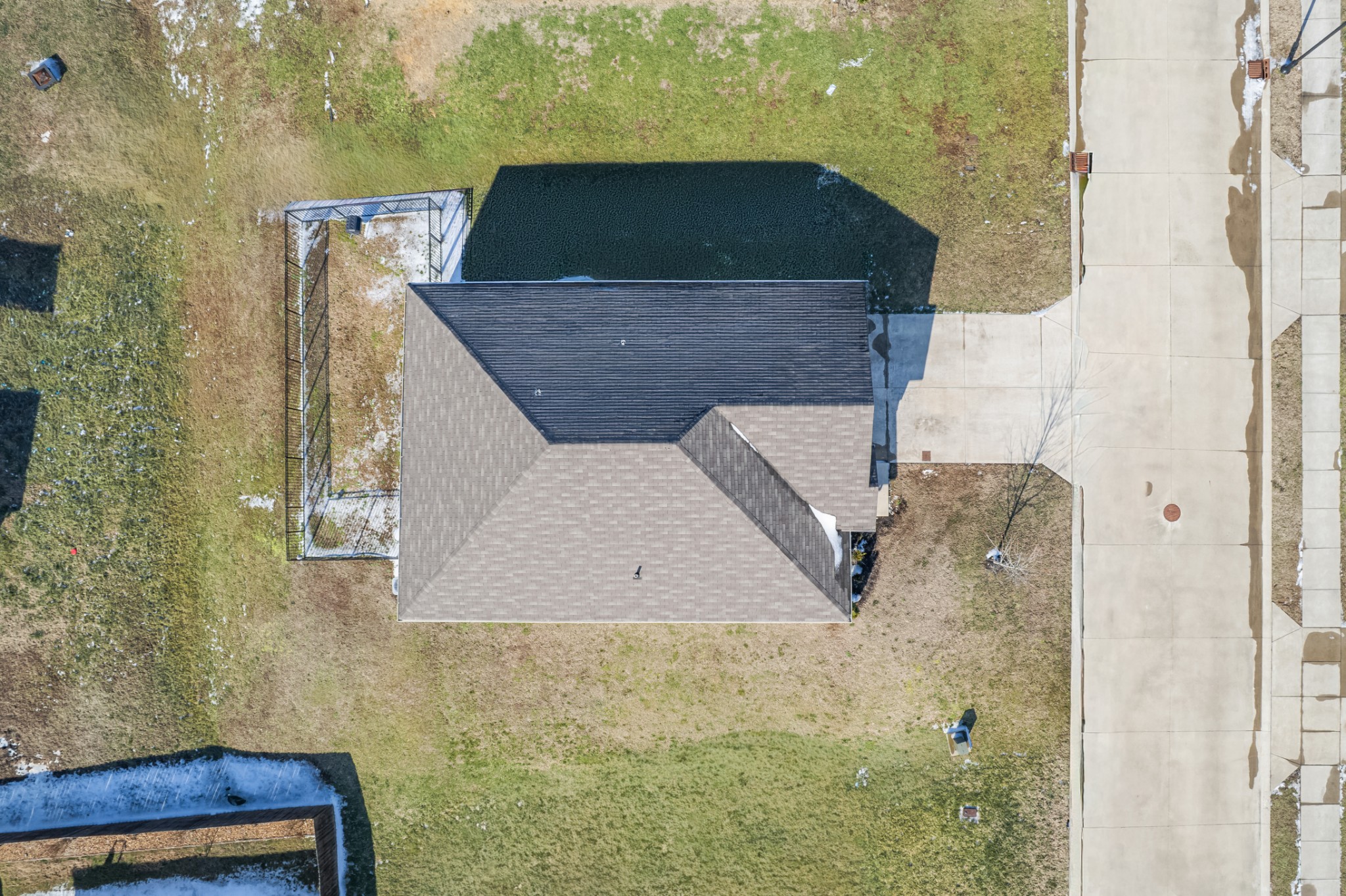 2820 Buzz St