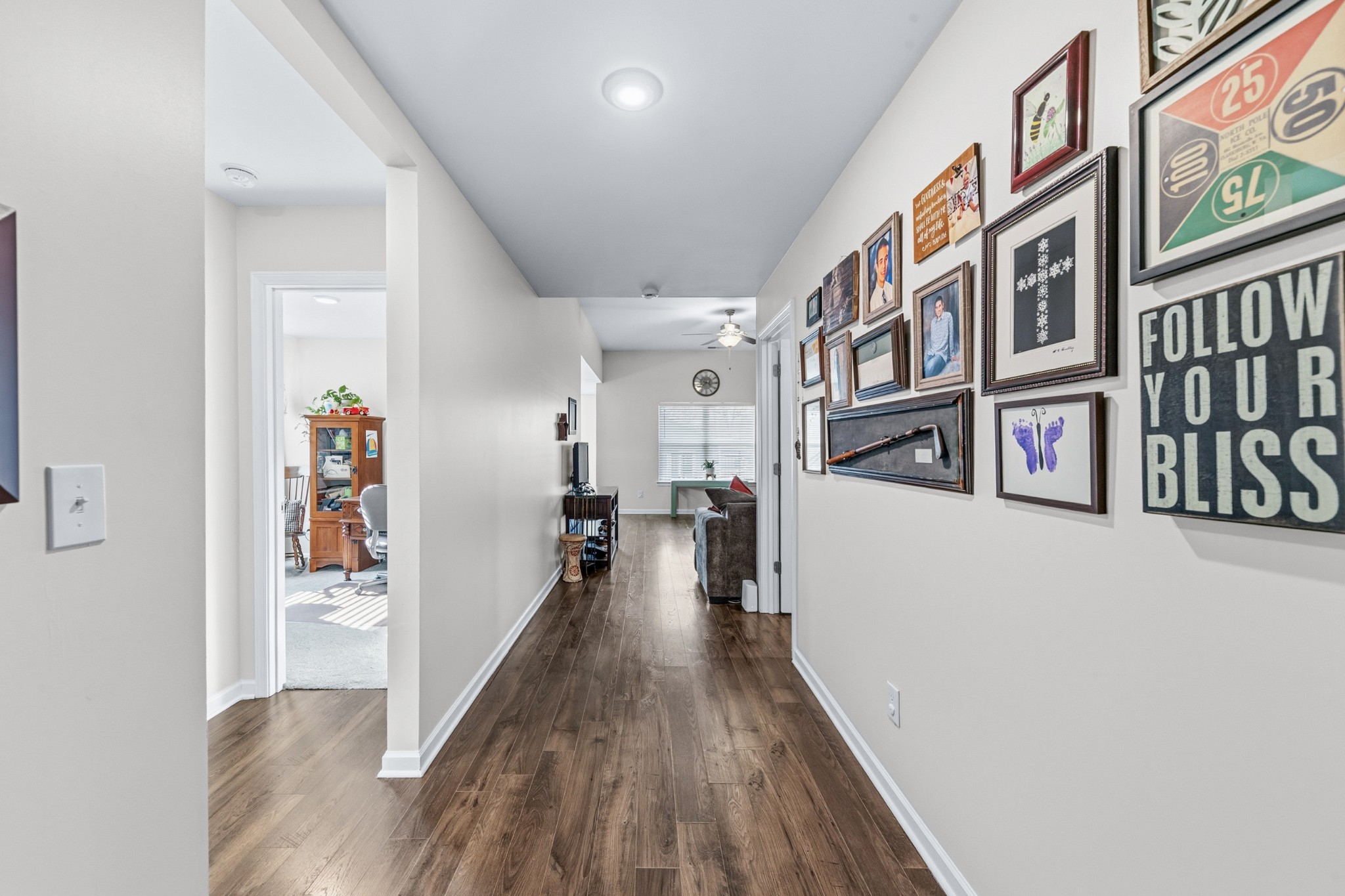 2820 Buzz St