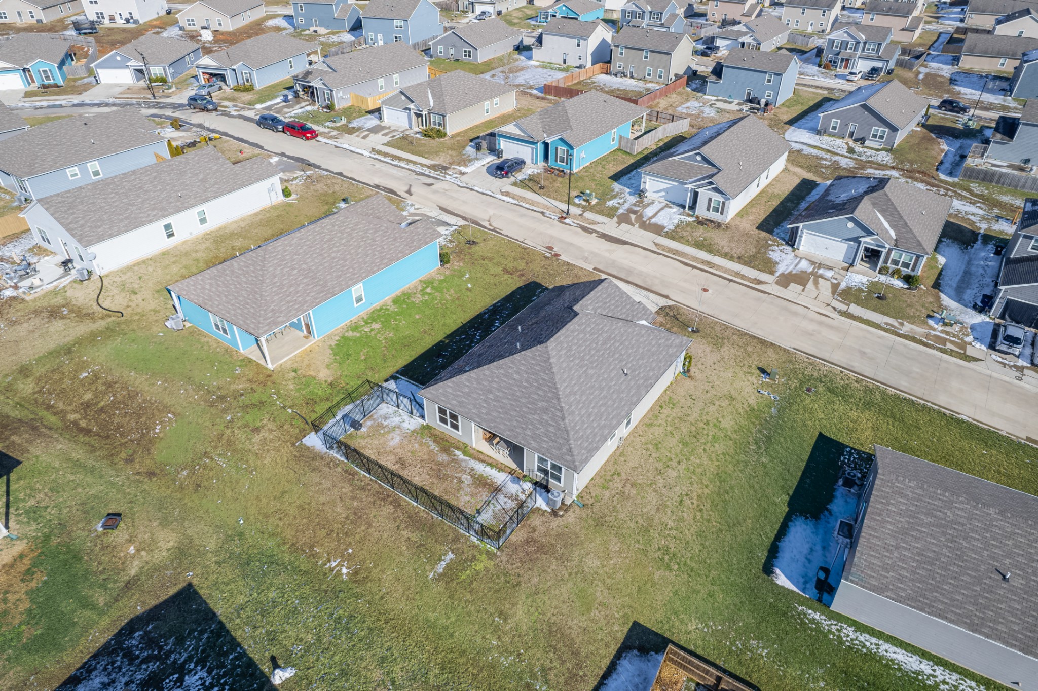 2820 Buzz St
