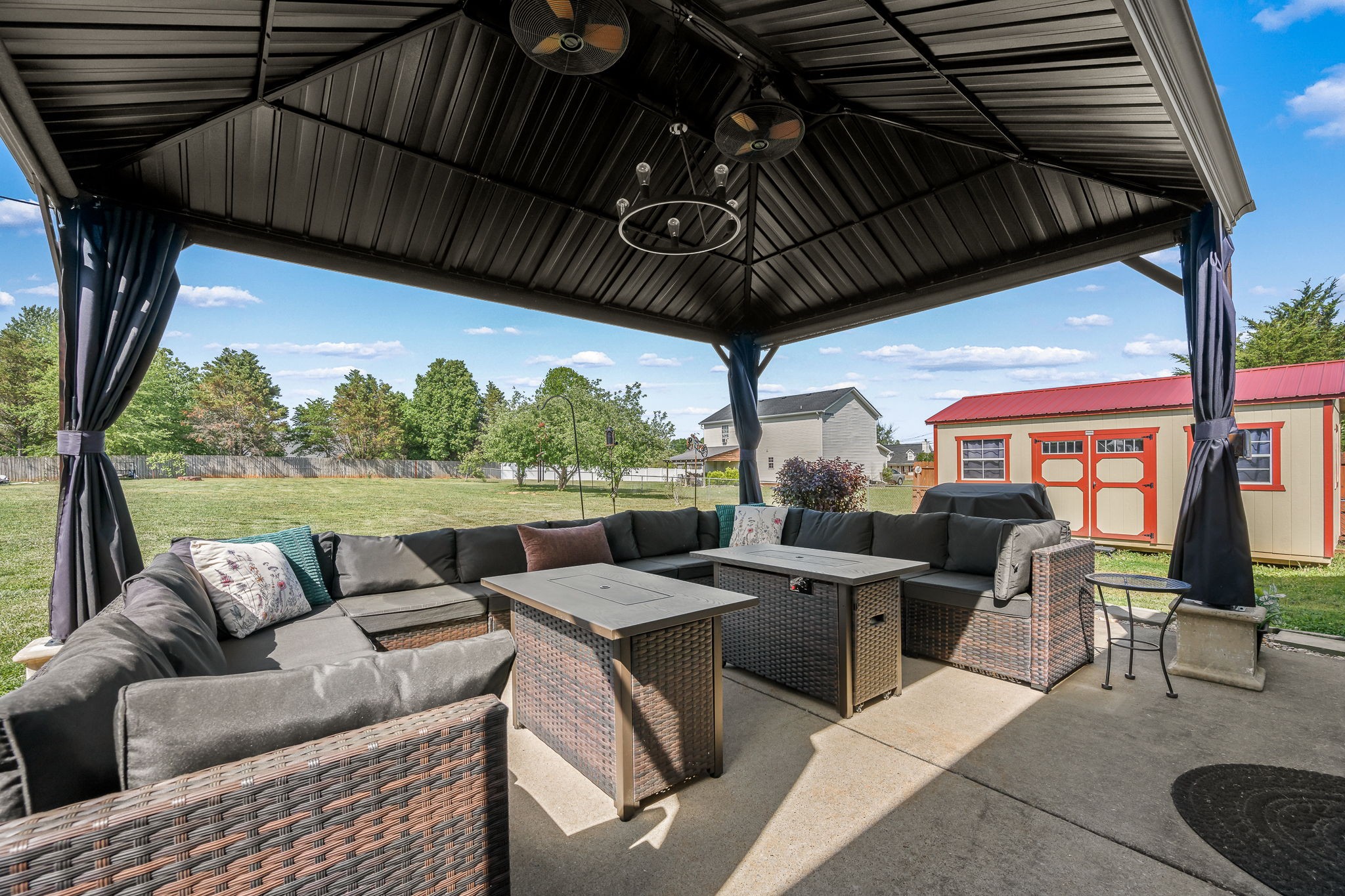 206 Fall Creek Dr