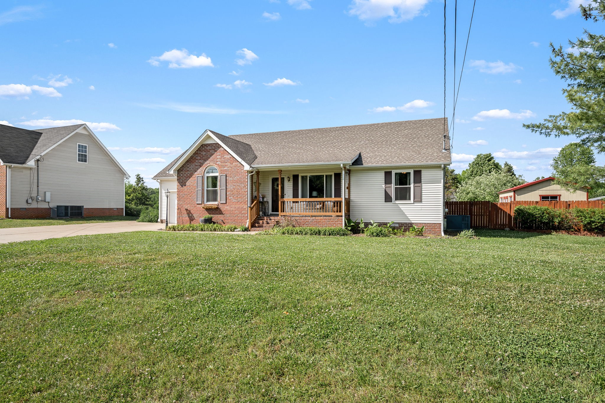 206 Fall Creek Dr