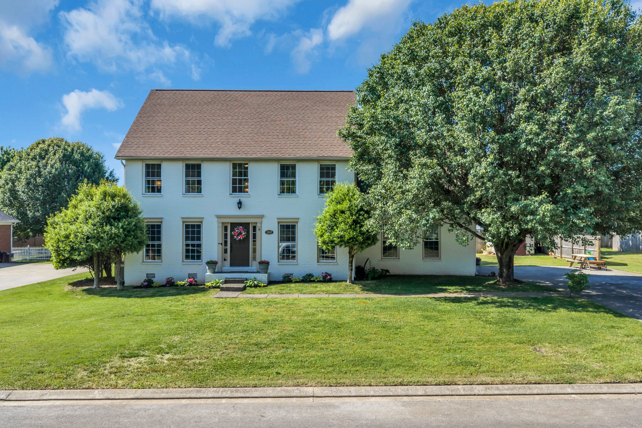 2407 Amber Glen Dr