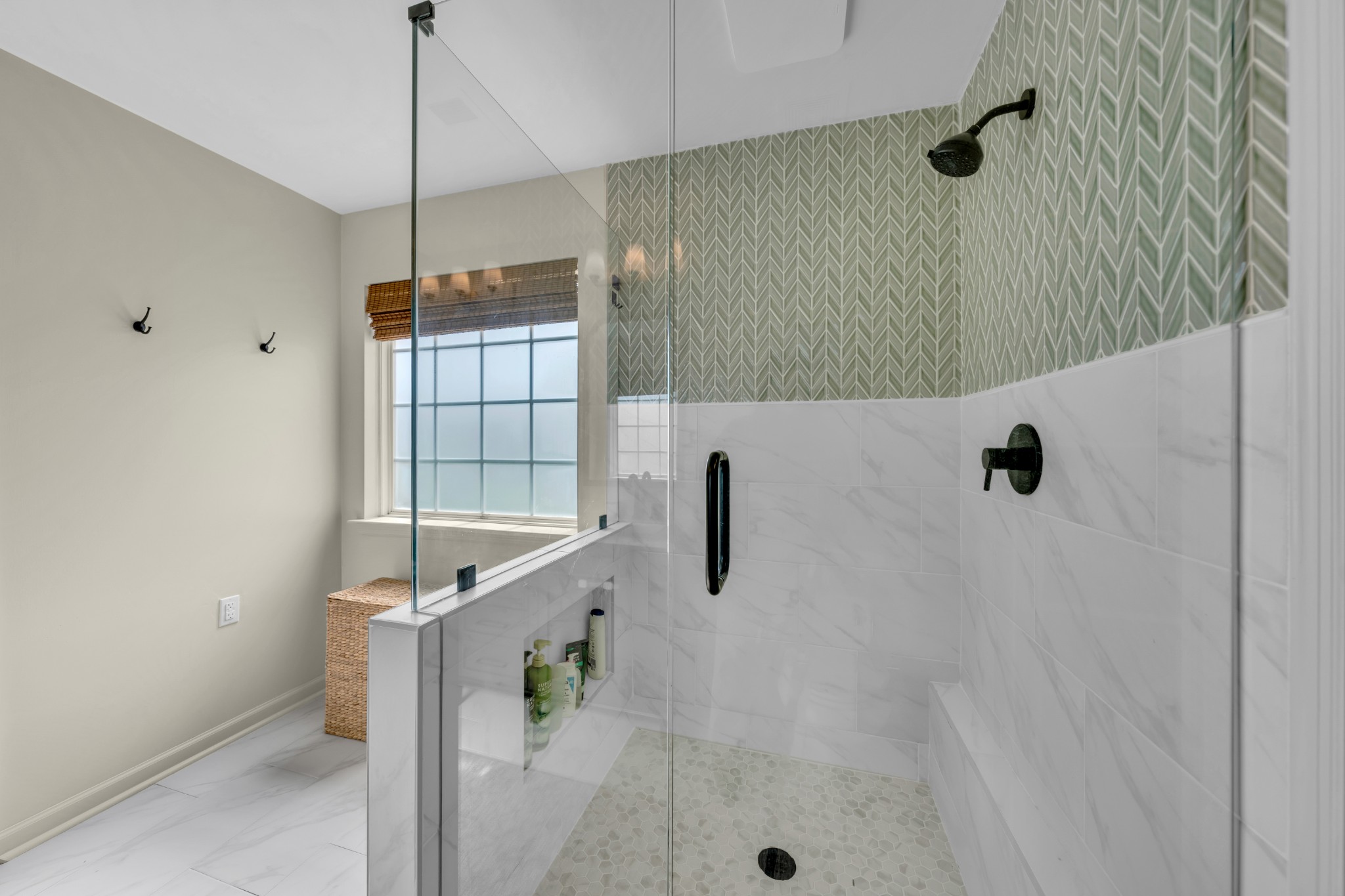 2407 Amber Glen Dr
