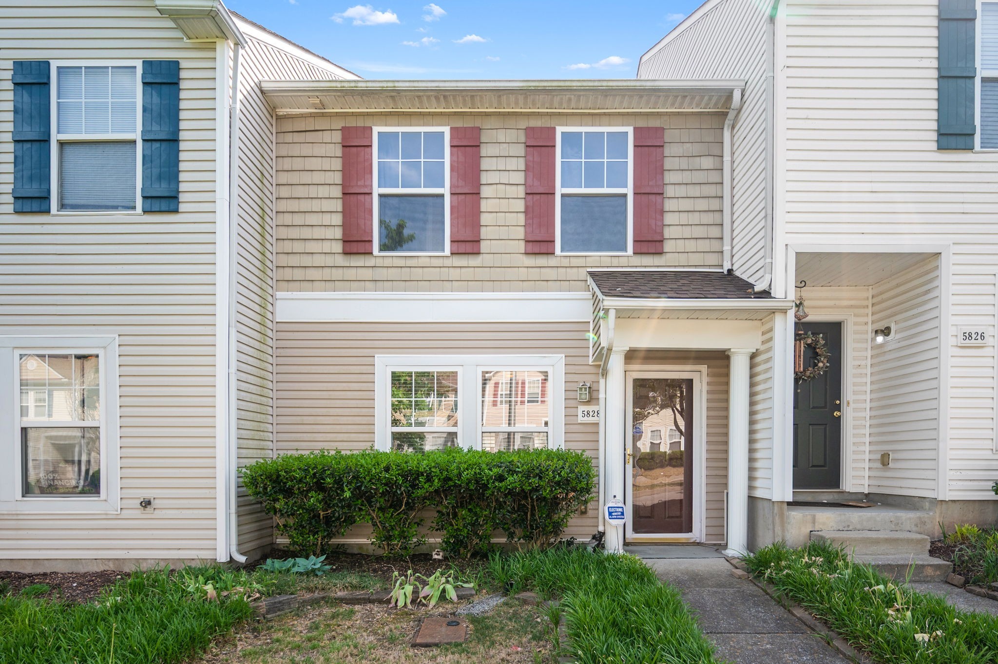 5828 Monroe Xing
